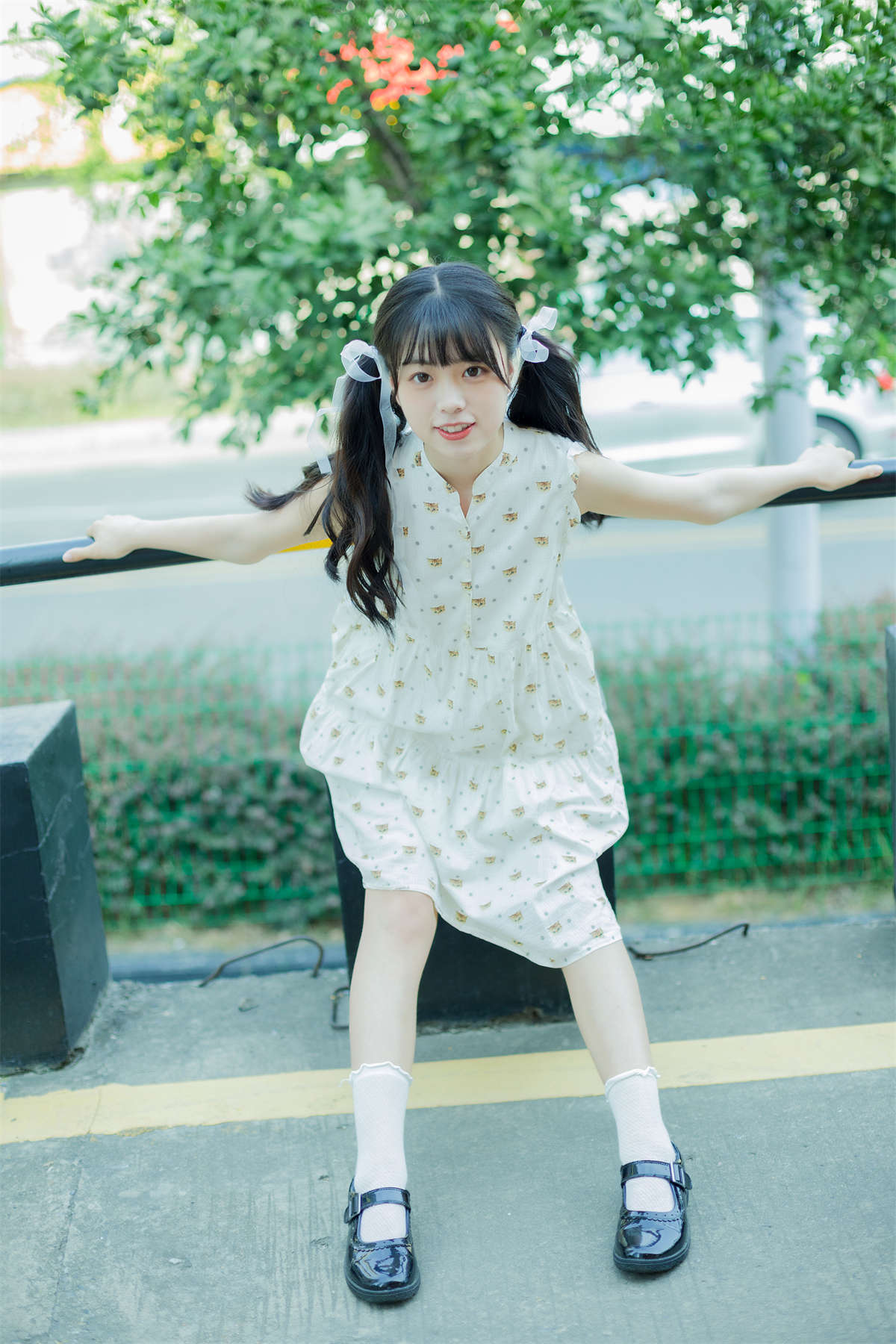 YITUYU艺图语 2022.08.27 奶奶的菜园 可爱泡泡呀-日更街拍