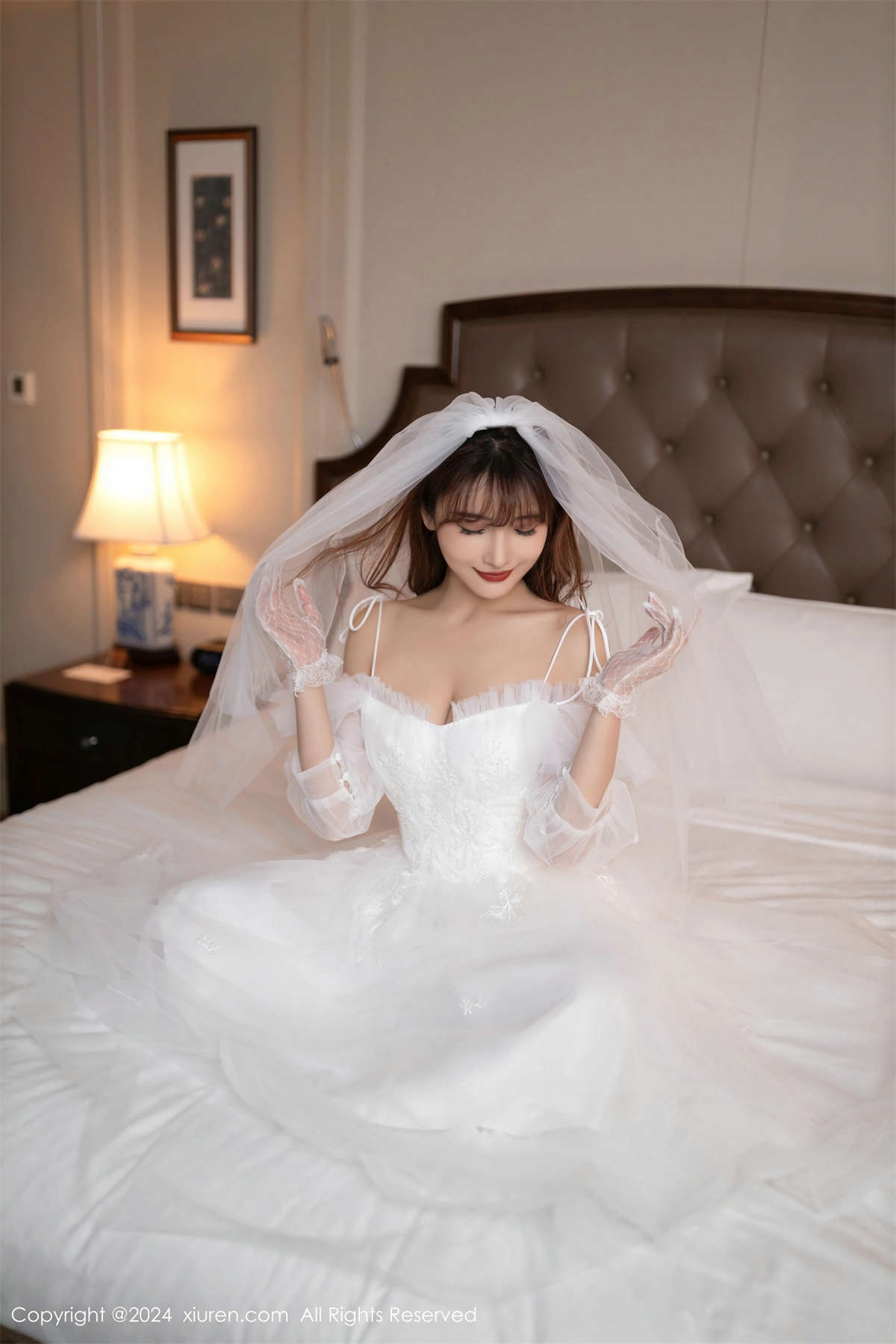 图片[2]-Xiuren秀人网 2024.04.18 No.8418 陆萱萱-日更街拍