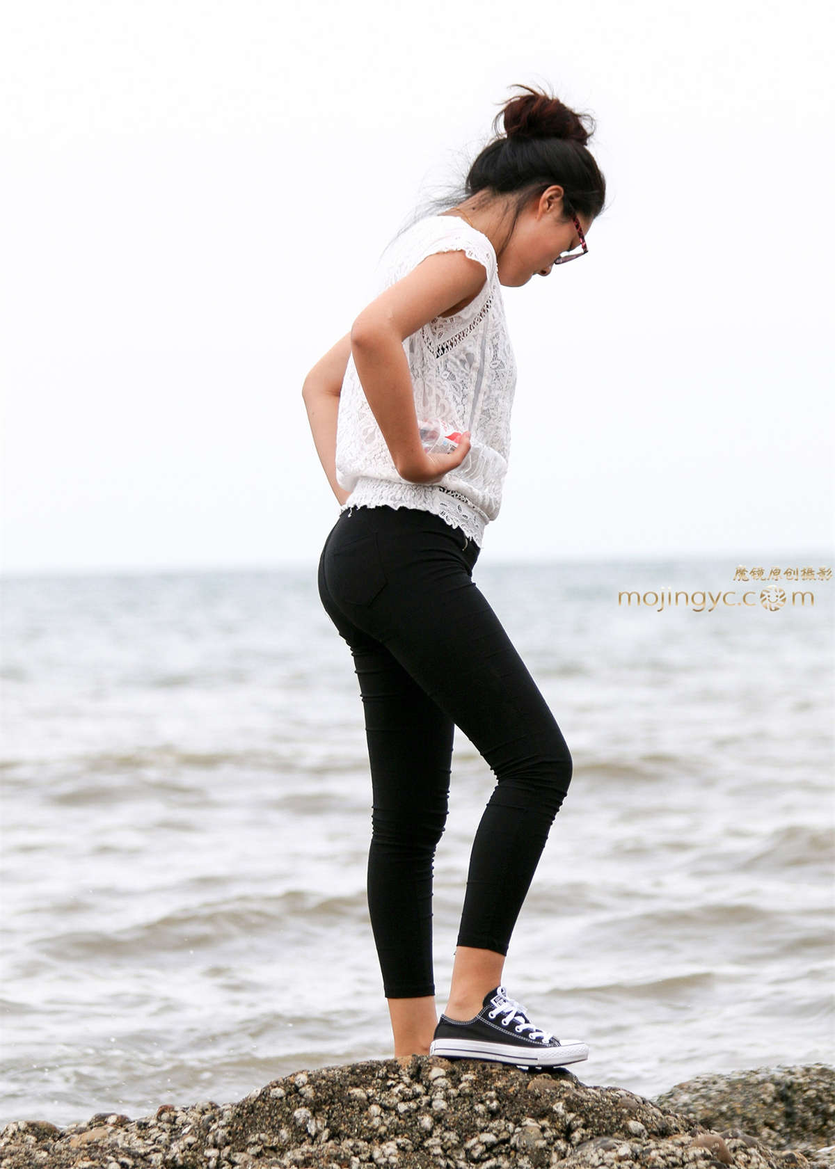 图片[2]-第392篇★黑裤翘臀小妹★-21P-日更街拍