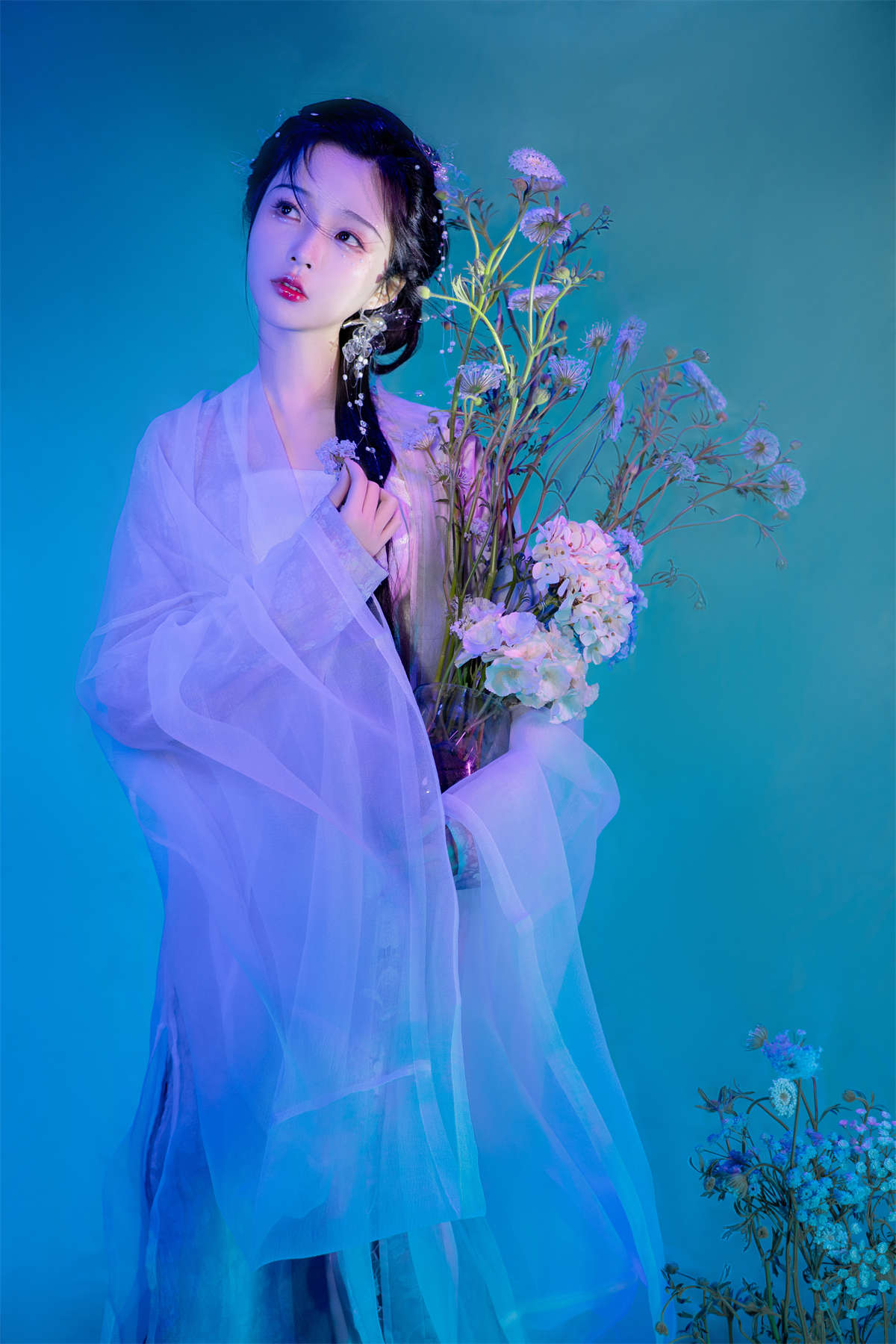 YITUYU艺图语 2023.01.10 她是那一抹蓝 怀里猫ovo插图1