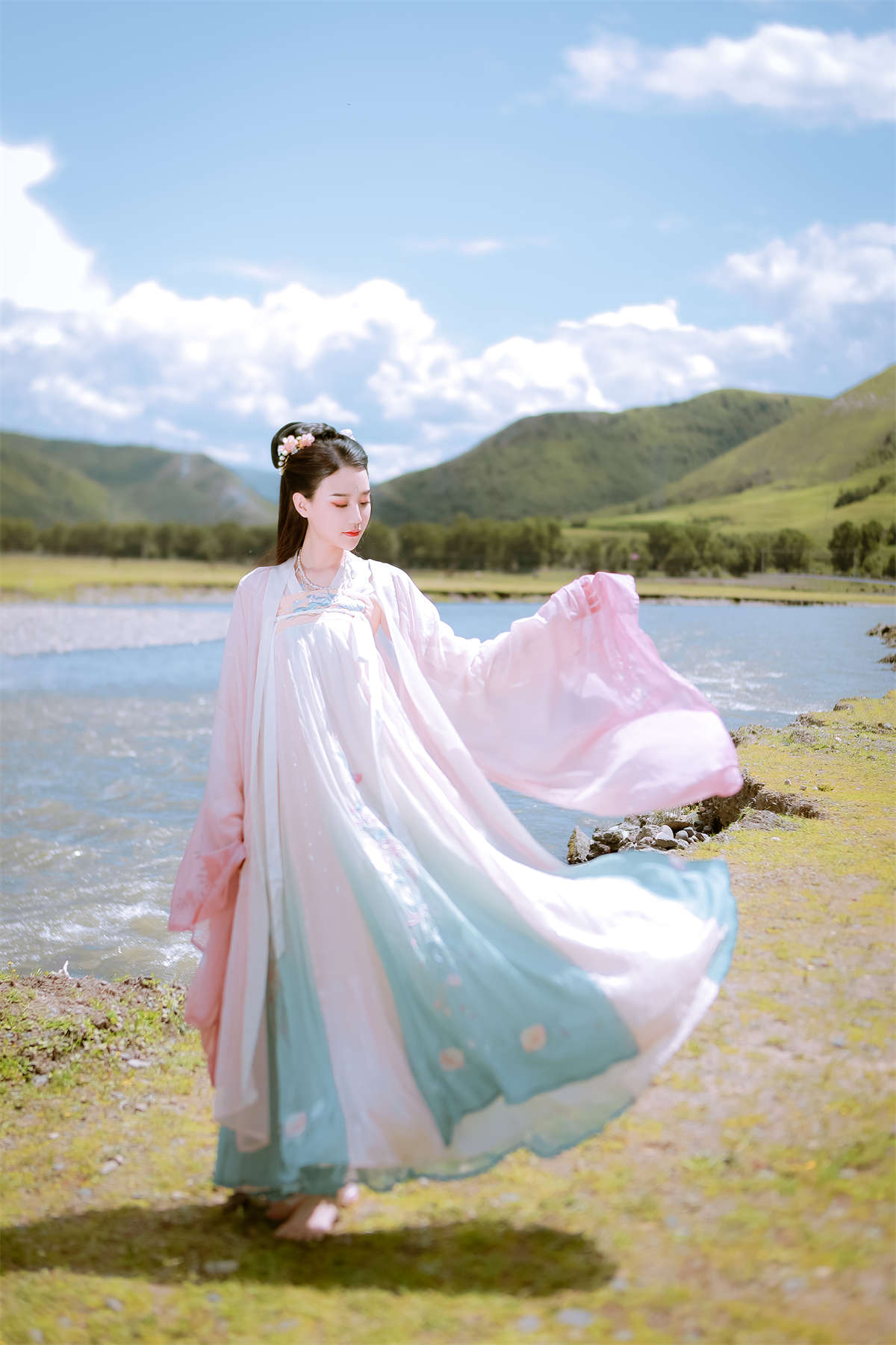 YITUYU艺图语 2022.02.03 踏青 婷婷-日更街拍