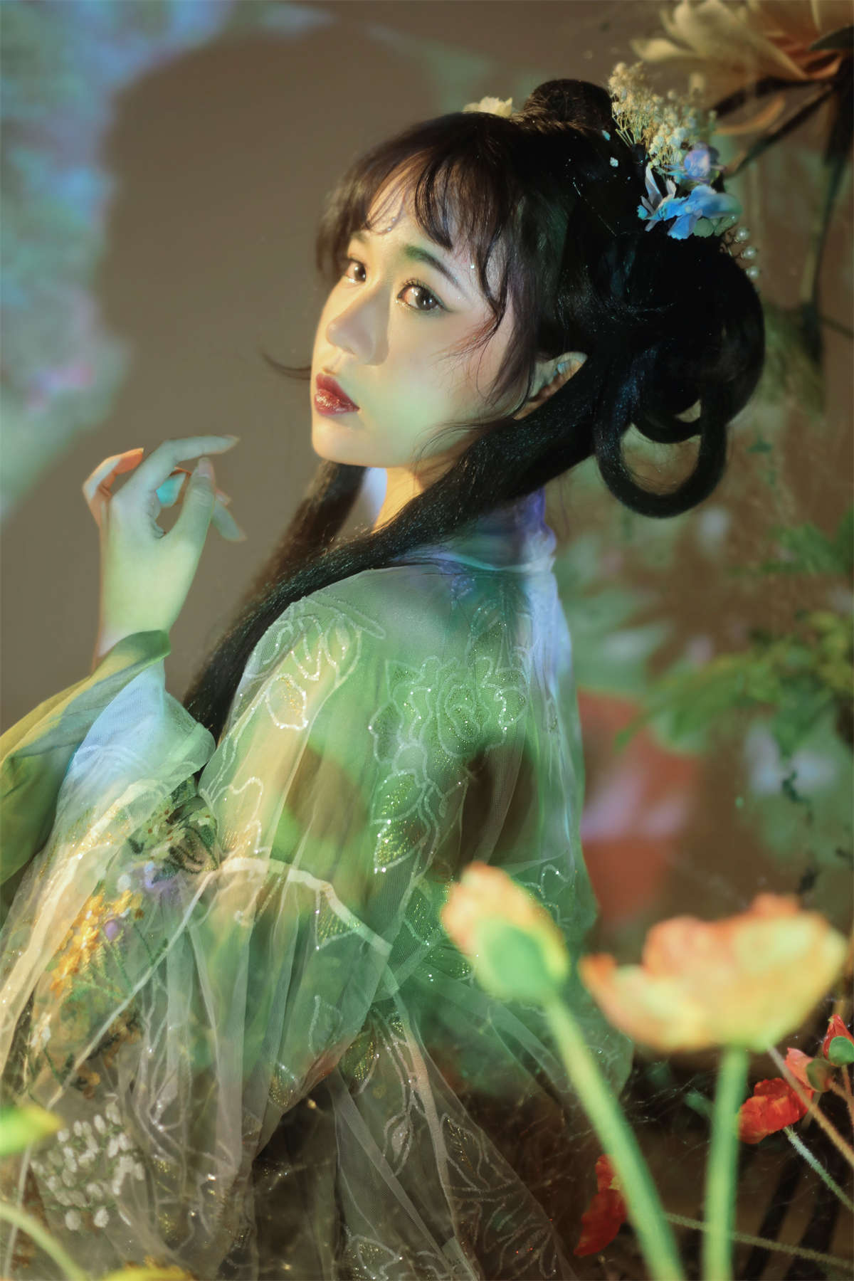 YITUYU艺图语 2022.08.27 小菌人 一只高高插图1