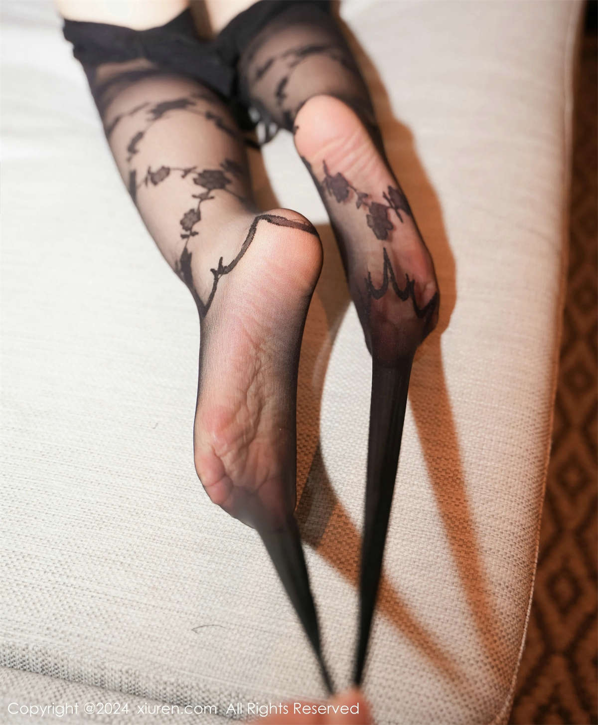 图片[2]-Xiuren秀人网 2024.04.19 No.8421 奶茶味的包子-日更街拍