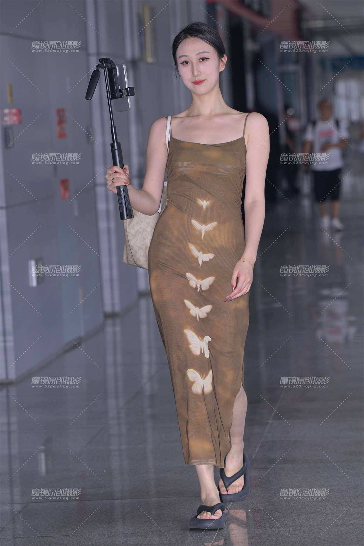 图片[2]-搭讪长裙美女-日更街拍