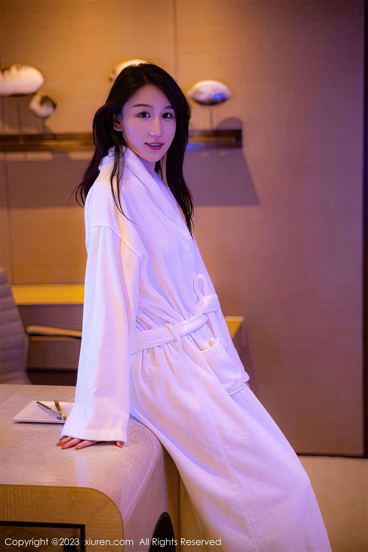 Xiuren秀人网 2023.01.04 No.6083 薇薇酱-日更街拍