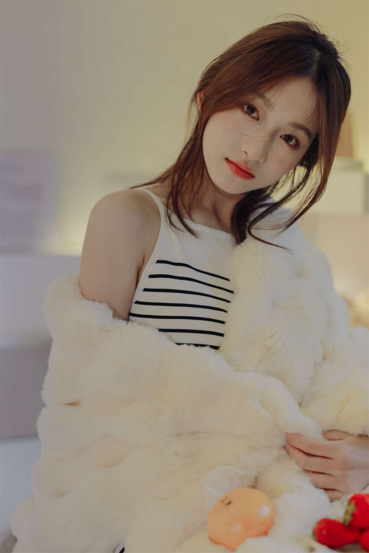 YITUYU艺图语 2023.06.04 草莓少女 钰儿插图1