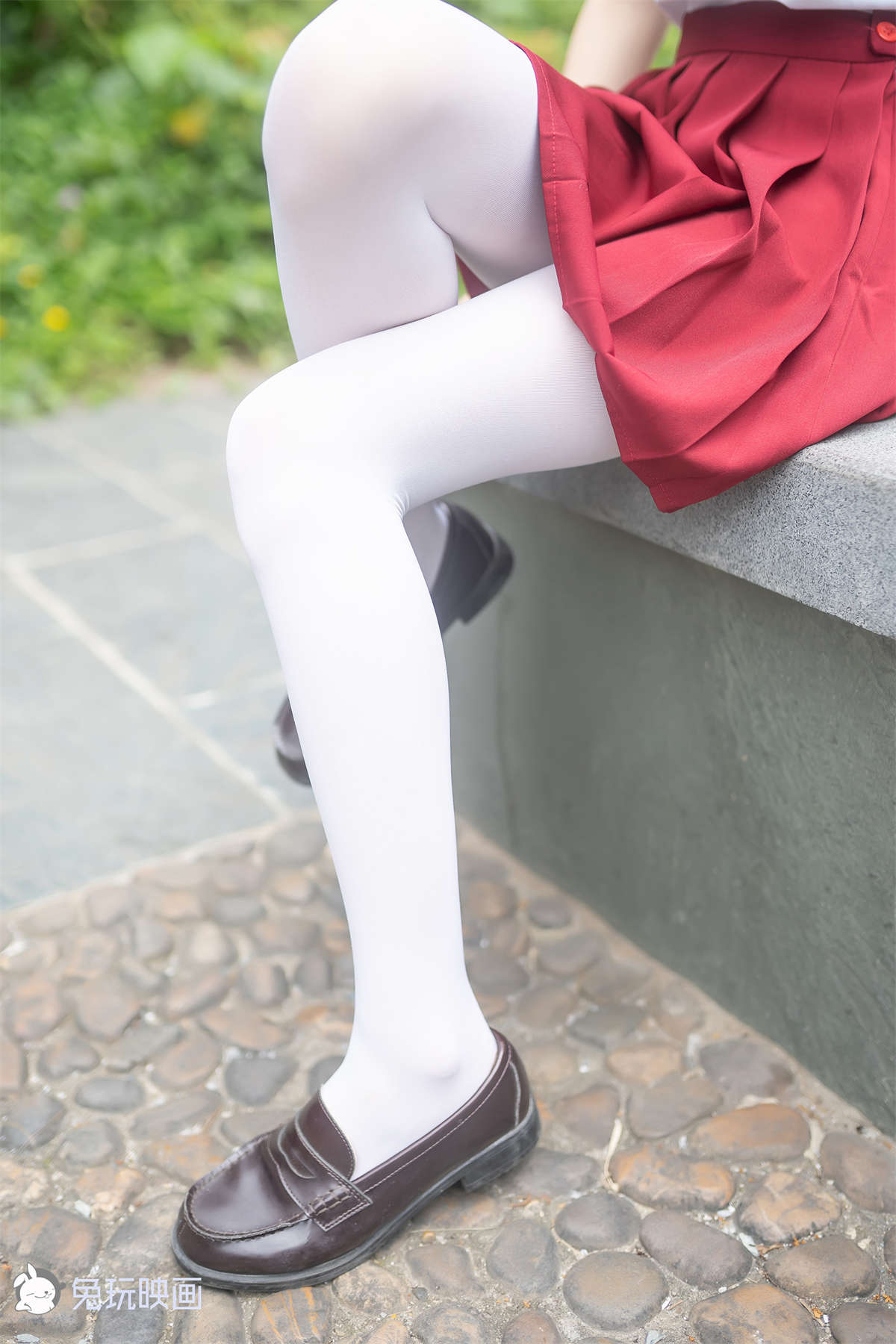 图片[2]-兔玩映画 C10.004 萝莉的红裙-日更街拍