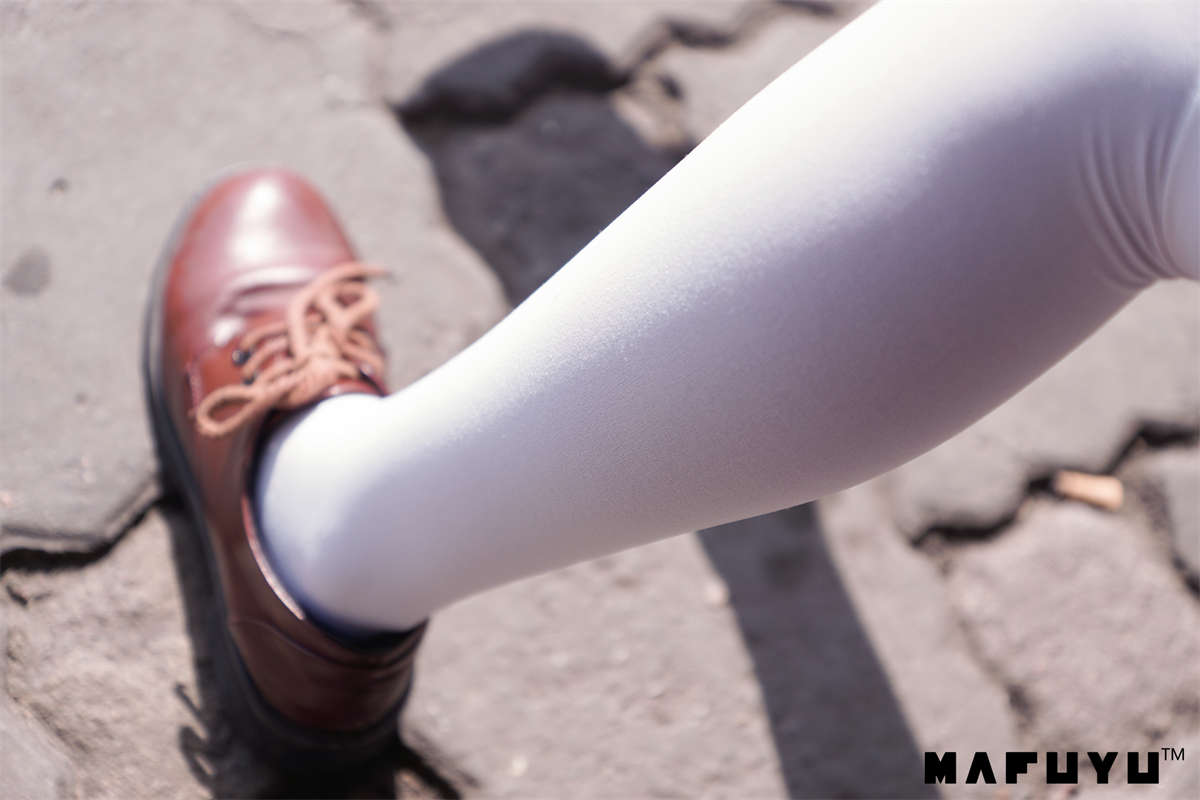 图片[2]-神楽坂真冬 – 少女と自然と白い靴下-日更街拍