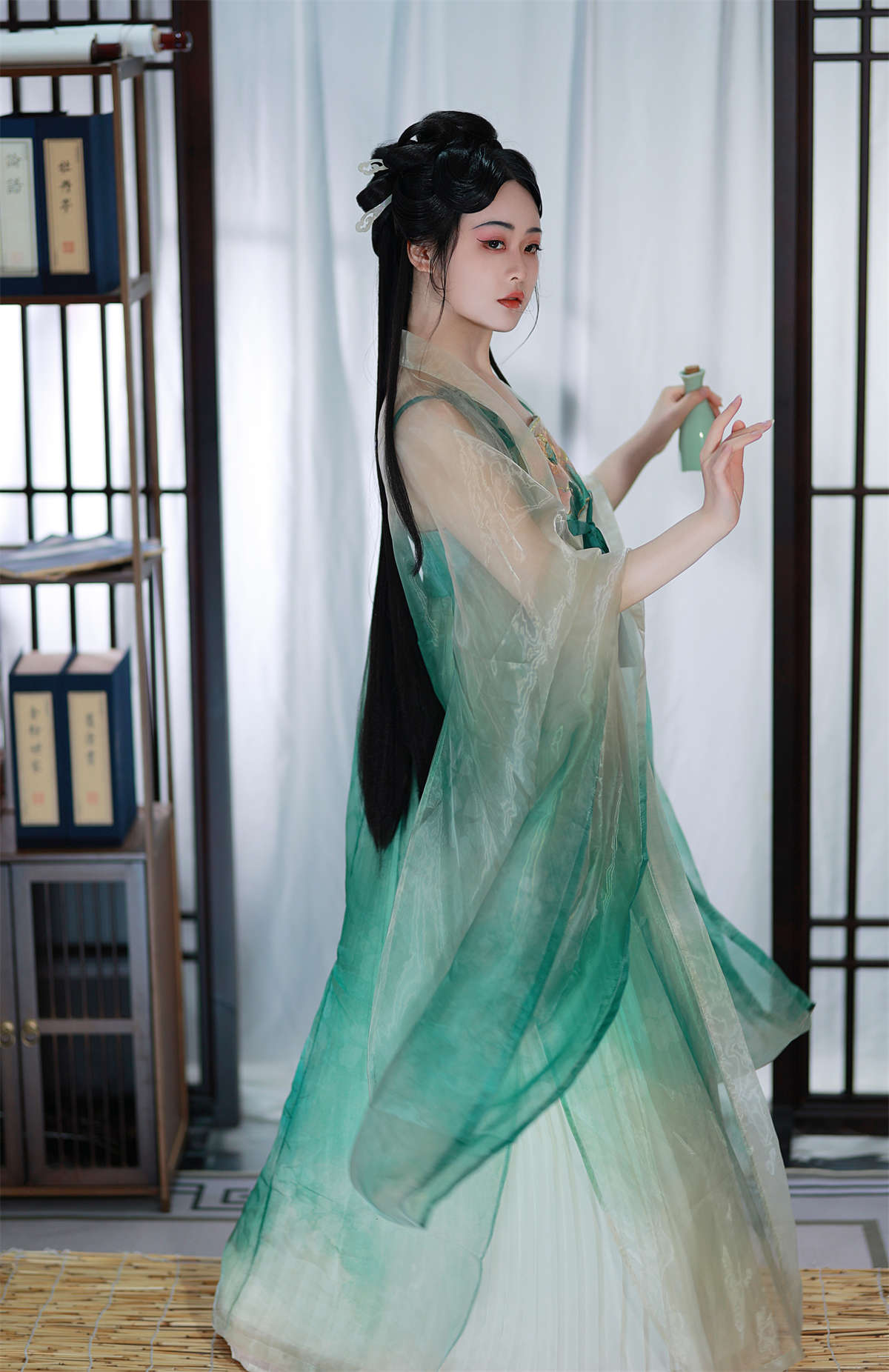 YITUYU艺图语 2023.06.04 拒相思 神赐杏杏-日更街拍