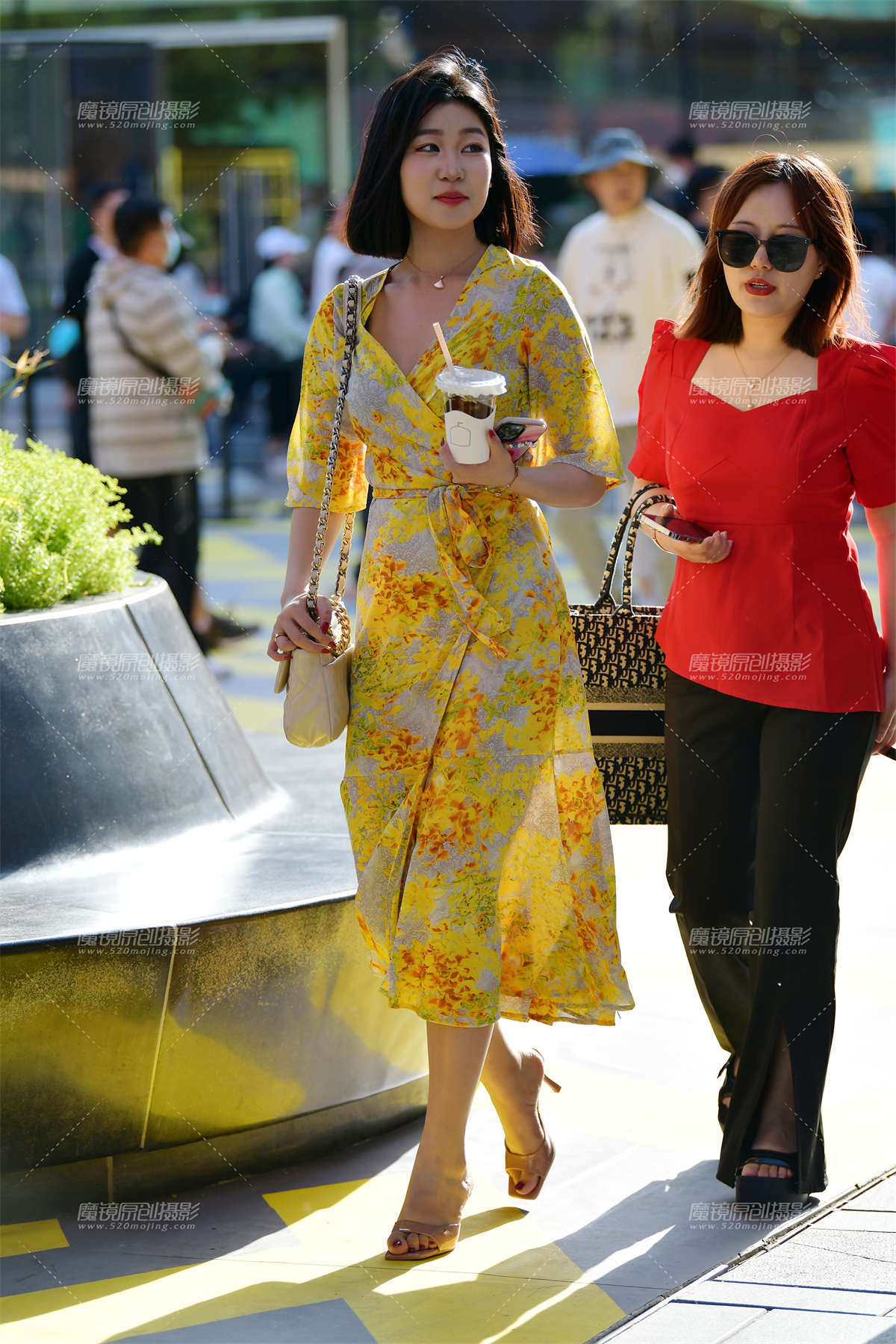 ★漂亮高挑长裙美女-日更街拍