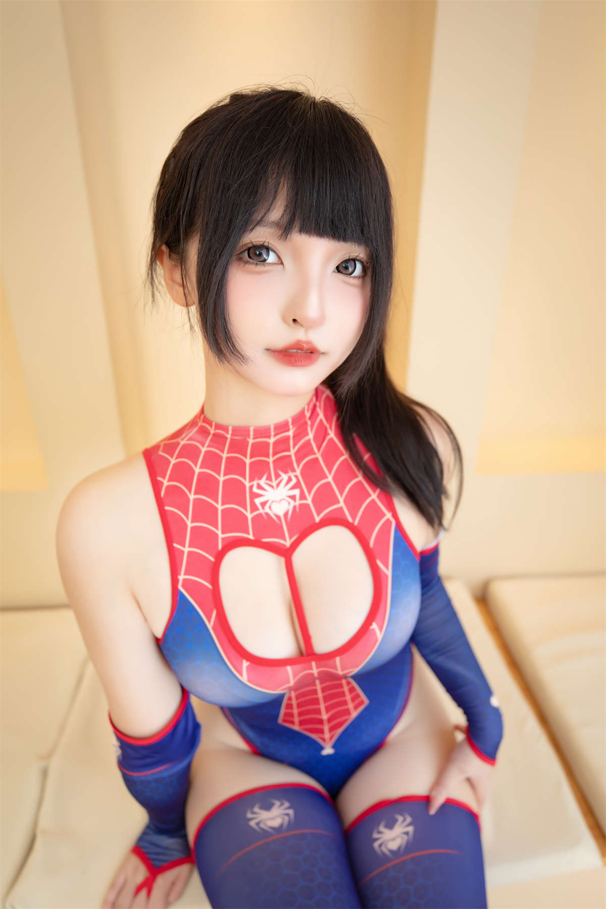 神楽板真冬 – 蜘蛛女王-日更街拍