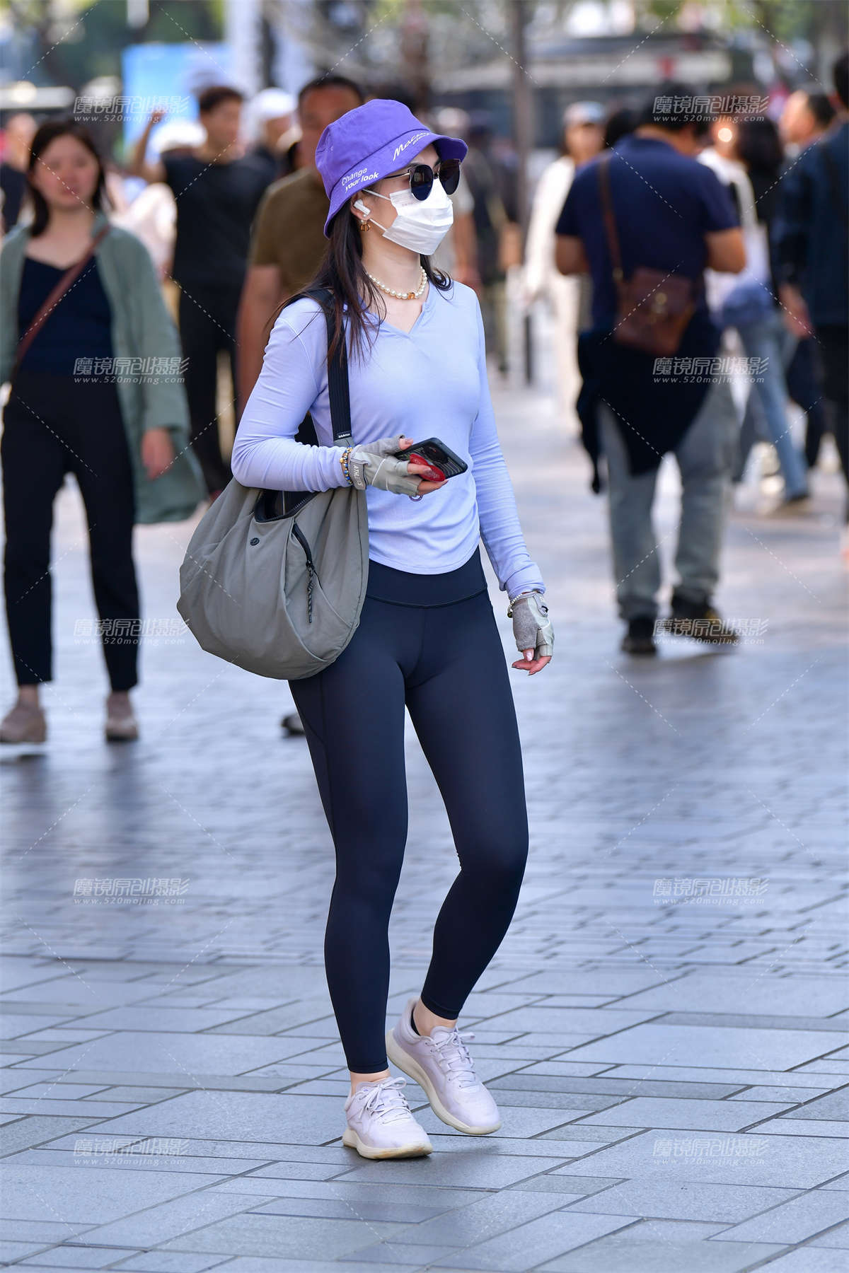 图片[2]-★身材极好紧身裤美女-日更街拍