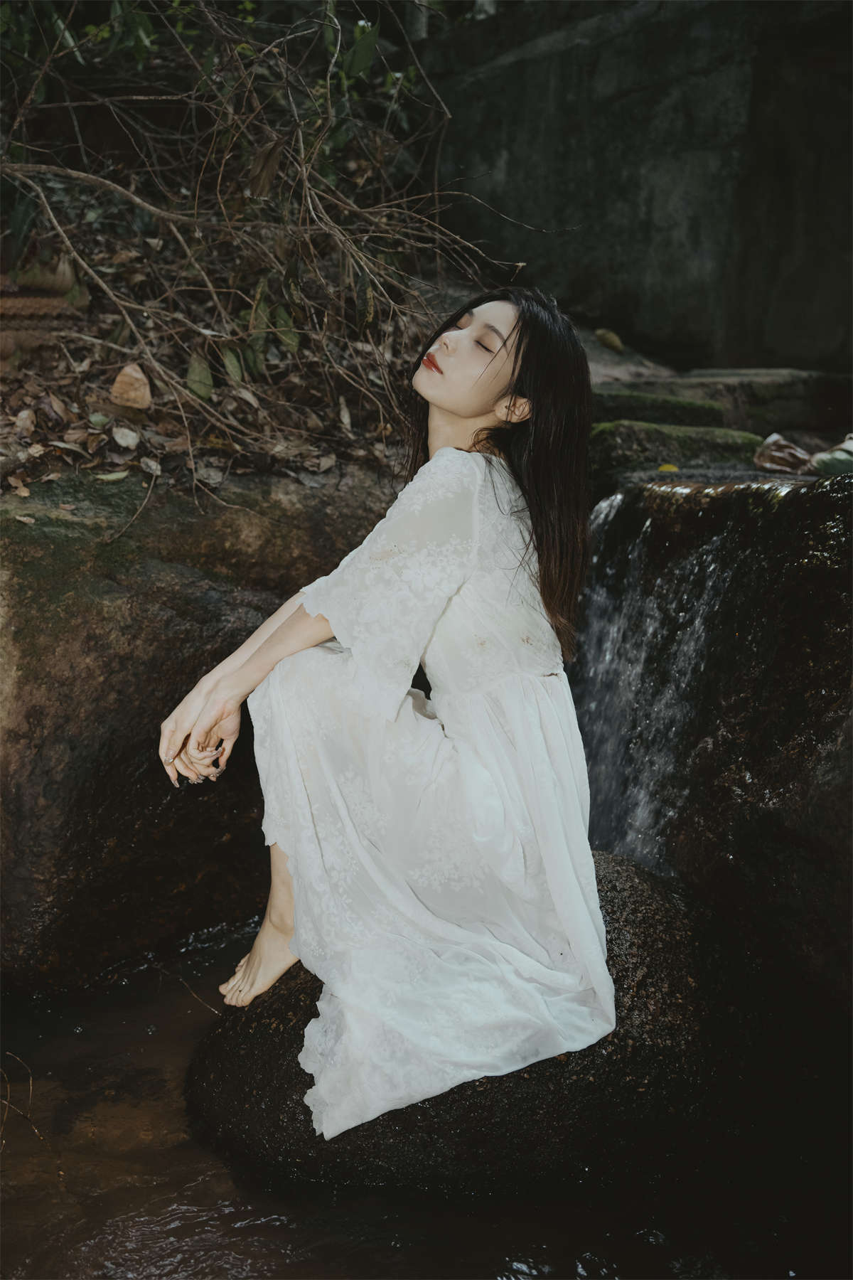 YITUYU艺图语 2022.10.14 小白和月亮 唐唐插图1