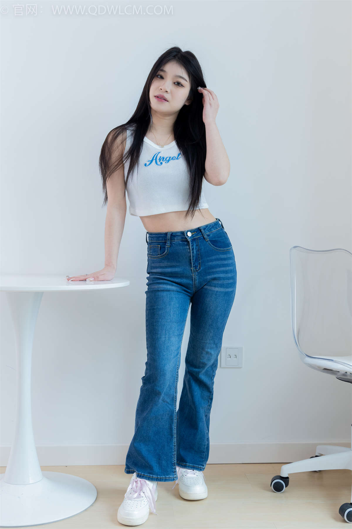 物恋传媒 NO.1903 闪闪-季节的更迭-日更街拍