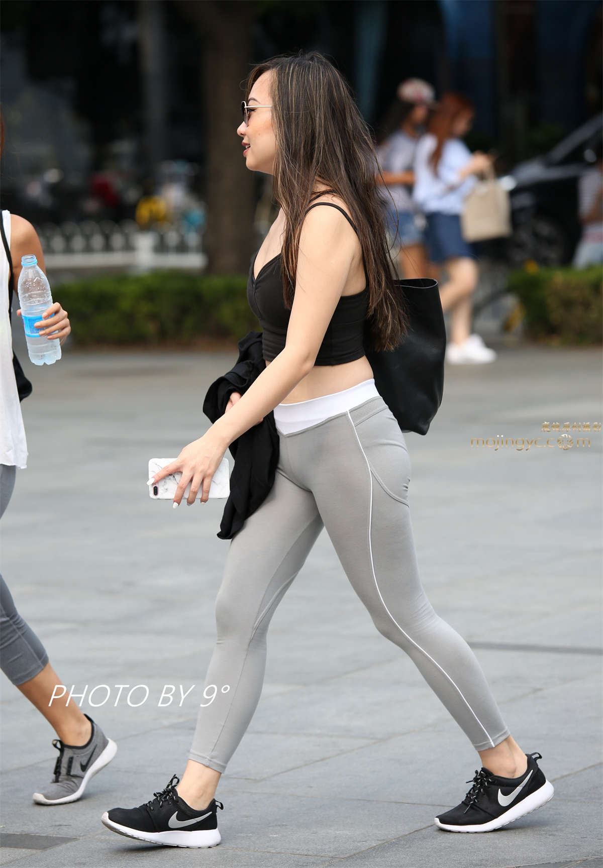 灰色的紧-日更街拍