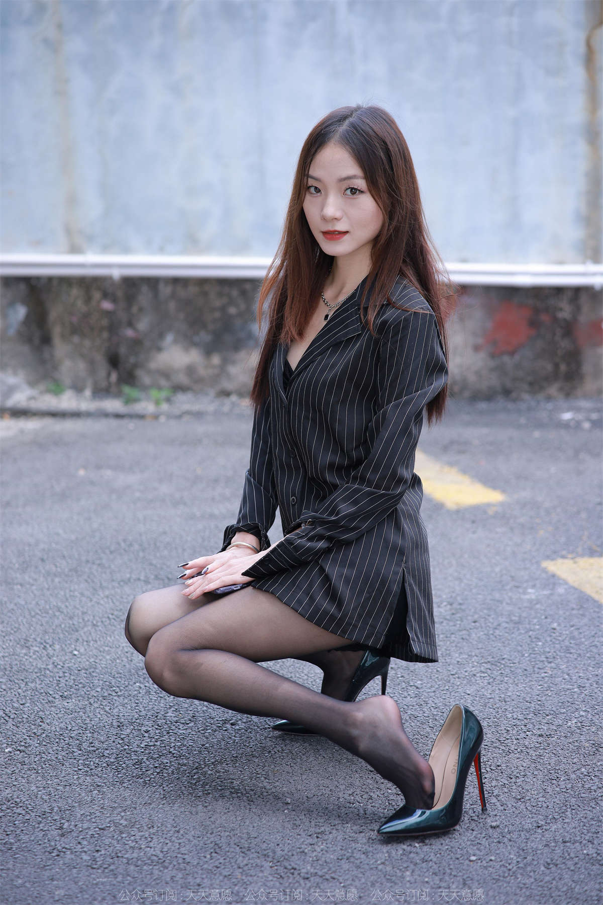 图片[2]-IESS异思趣向 2022.11.18 丝享家1272：小六 爱的跟随-日更街拍