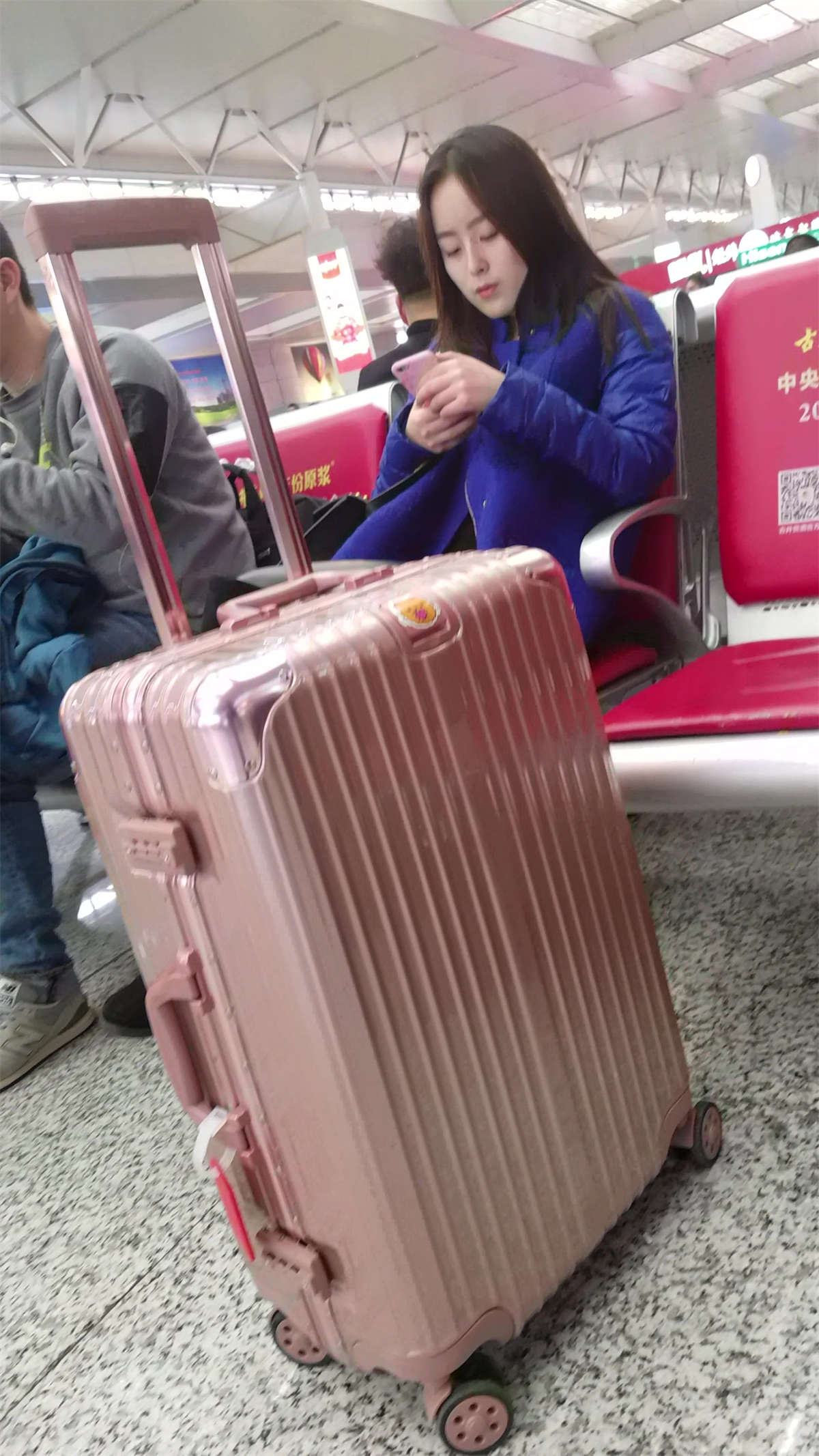 图片[2]-[4K高清视频]极品高颜值苗条身材小清新气质女神美女姐姐-日更街拍