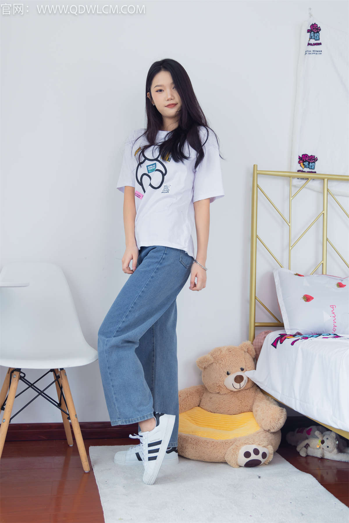 物恋传媒 NO.1343 小竹-时光洪流-日更街拍