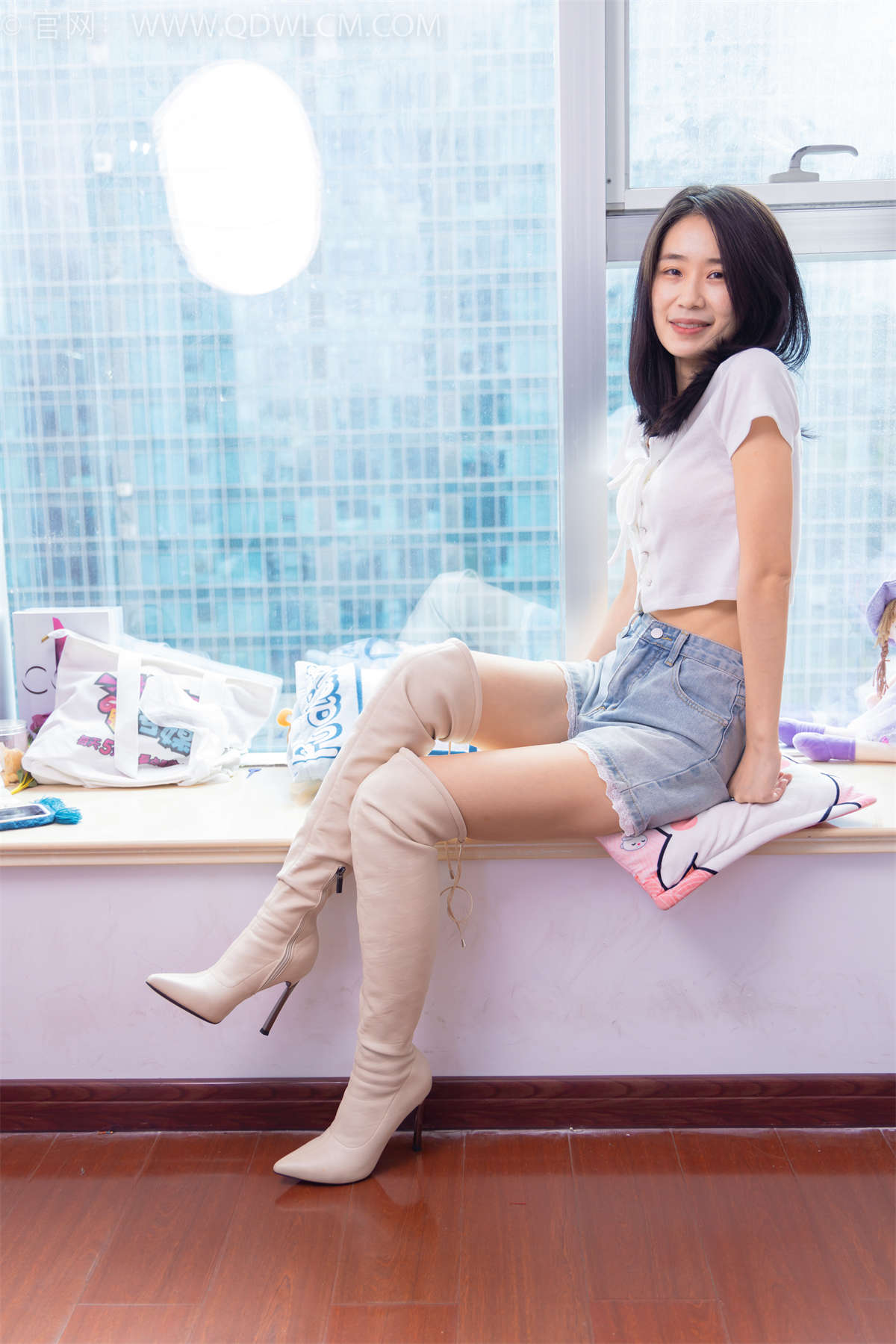 物恋传媒 NO.1552 菜菜-白色的花-日更街拍