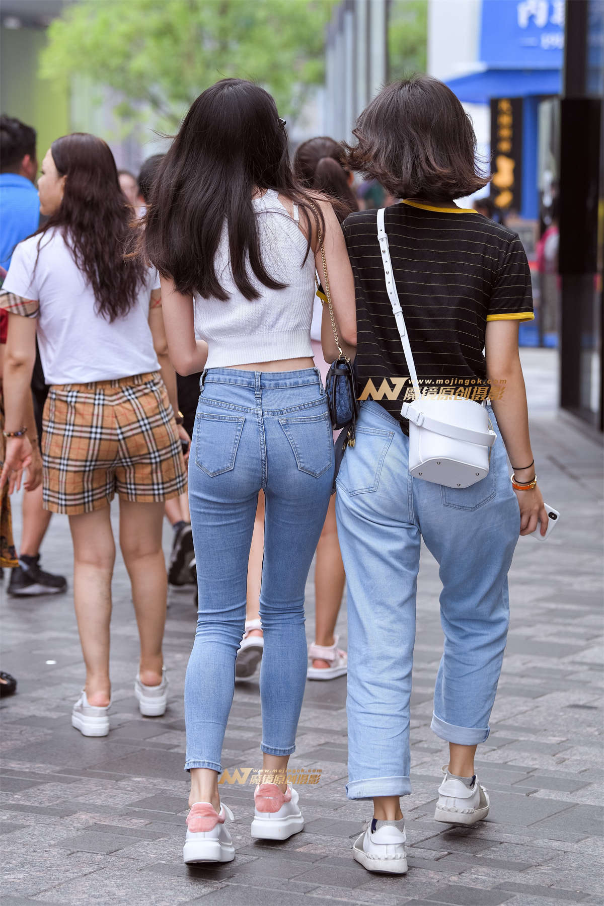 图片[2]-苗条的紧牛！-日更街拍