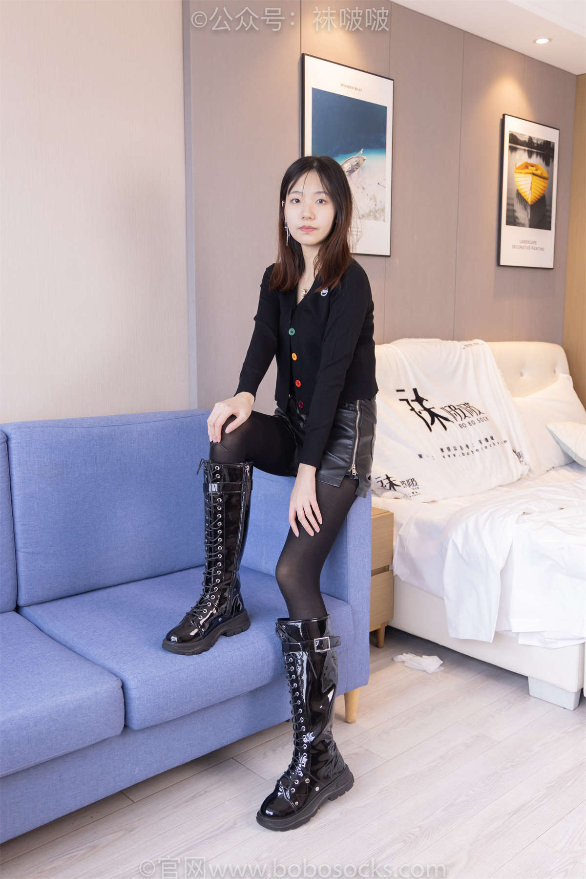 图片[2]-袜啵啵 No.072 小甜豆-两双长靴、厚黑丝、厚肉丝 花絮版-日更街拍