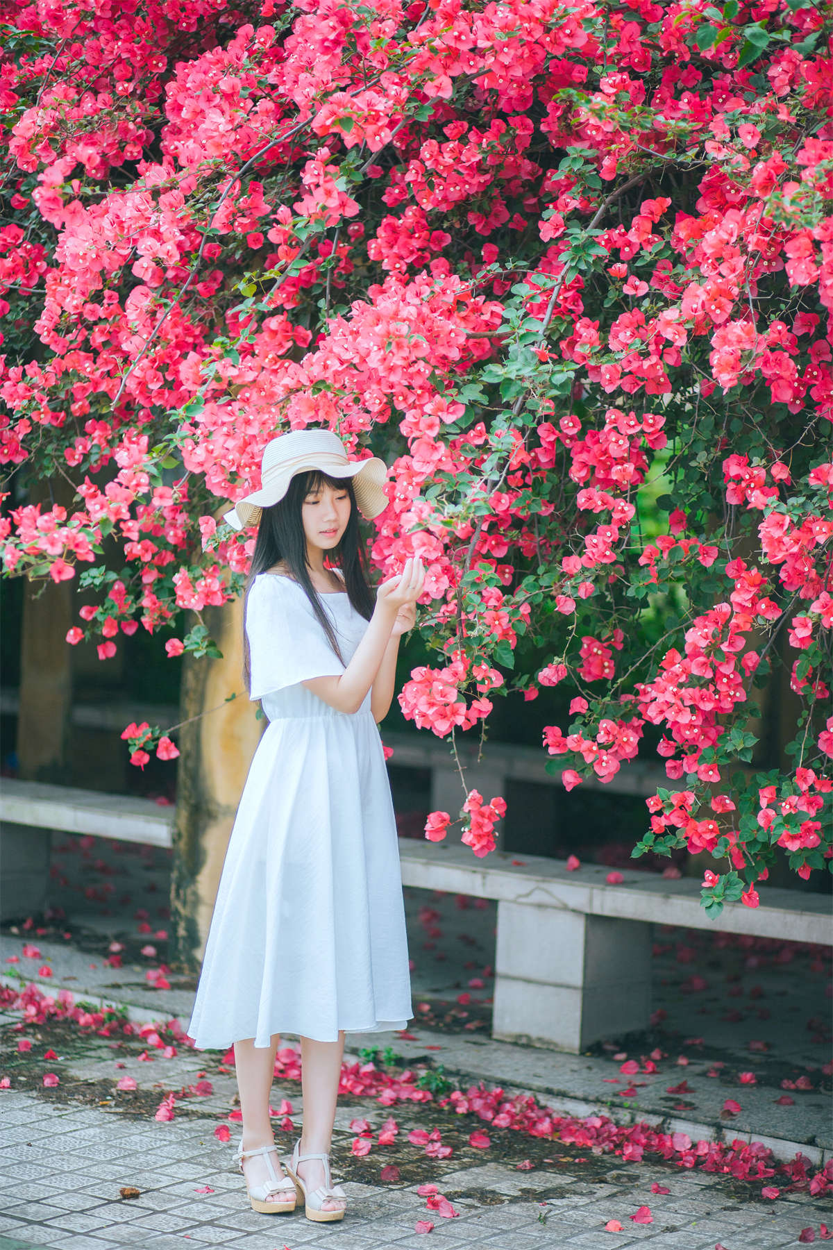 YITUYU艺图语 2022.04.21 花和那姑娘 紫卿-日更街拍
