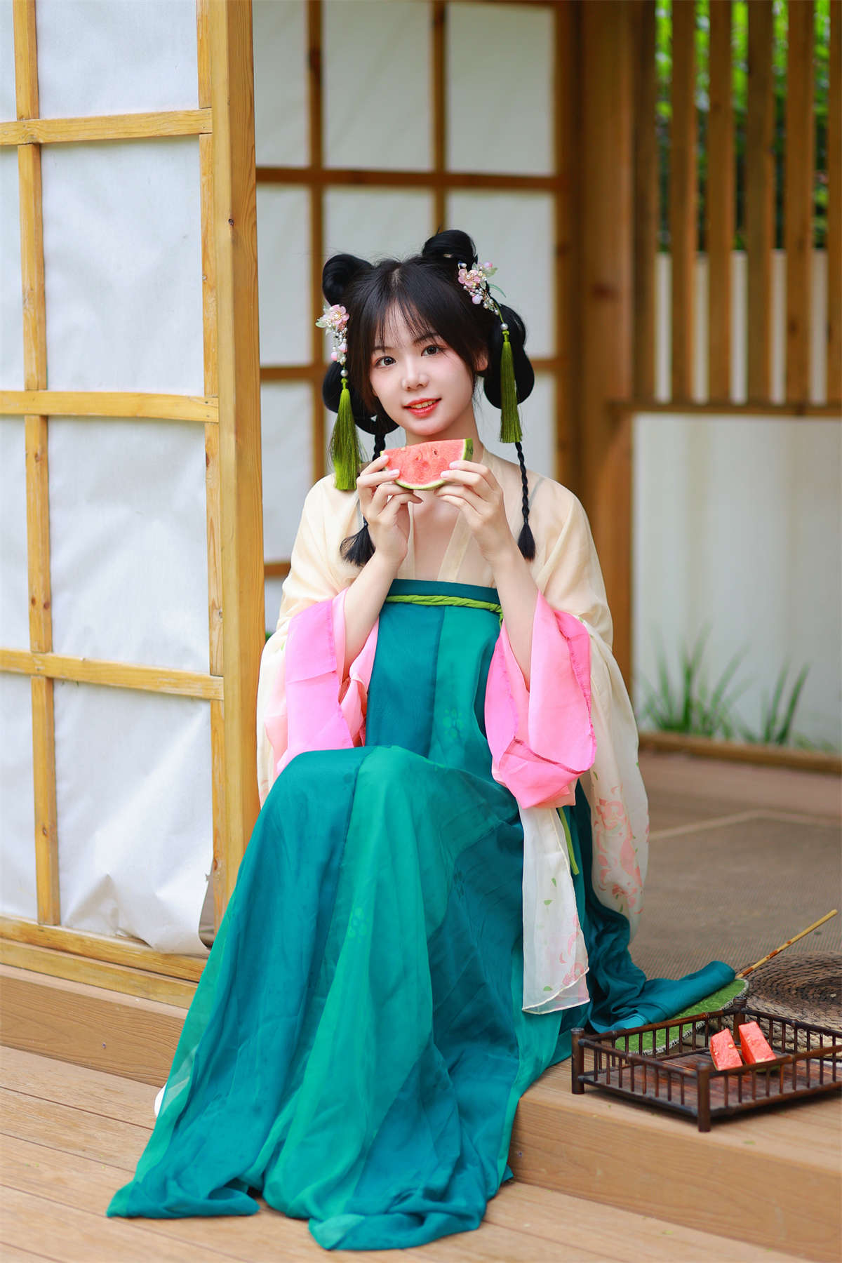 YITUYU艺图语 2023.07.09 乘凉去 暮烟色CC-日更街拍