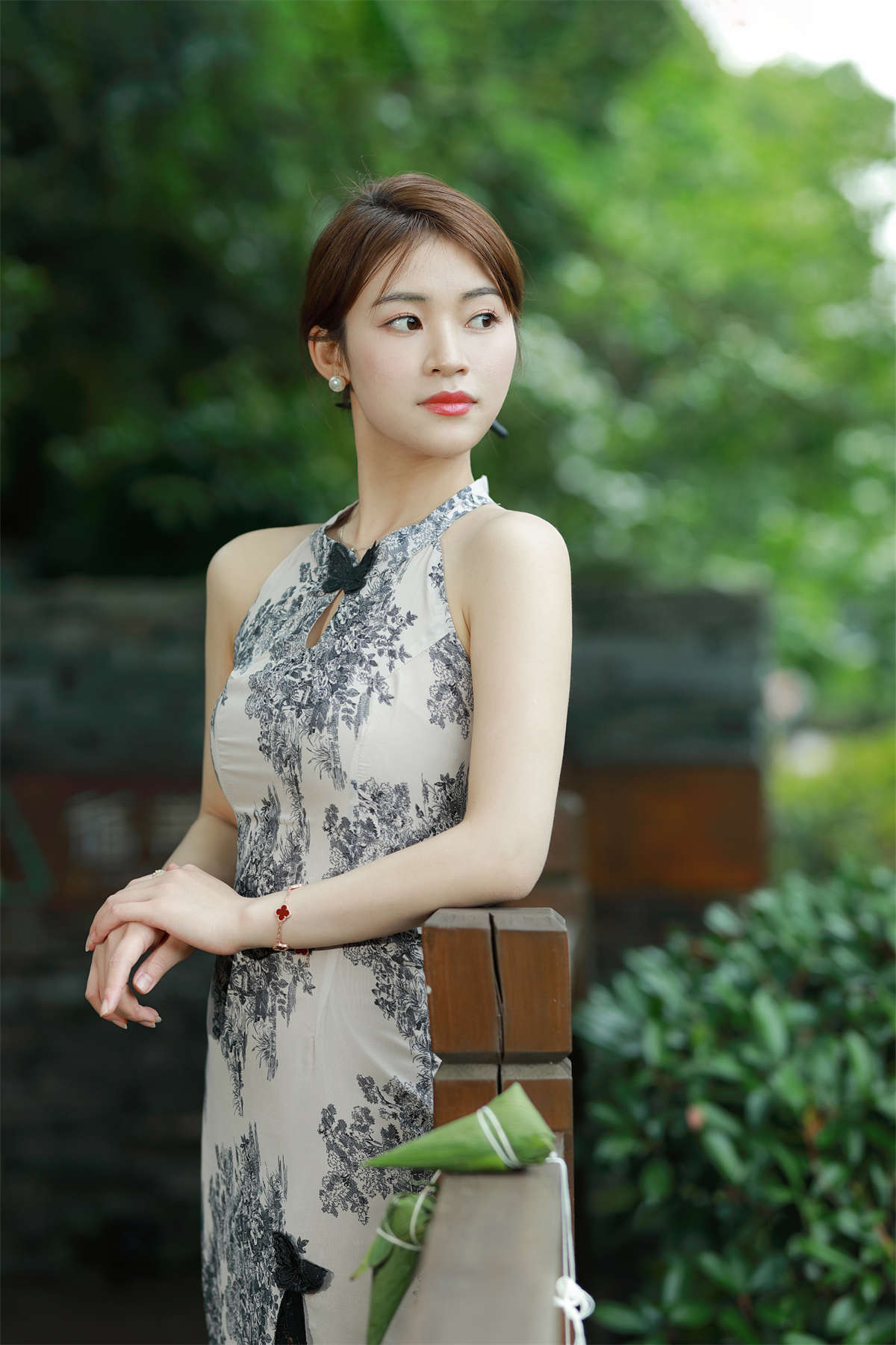 YITUYU艺图语 2023.07.09 端午安康 路路-日更街拍