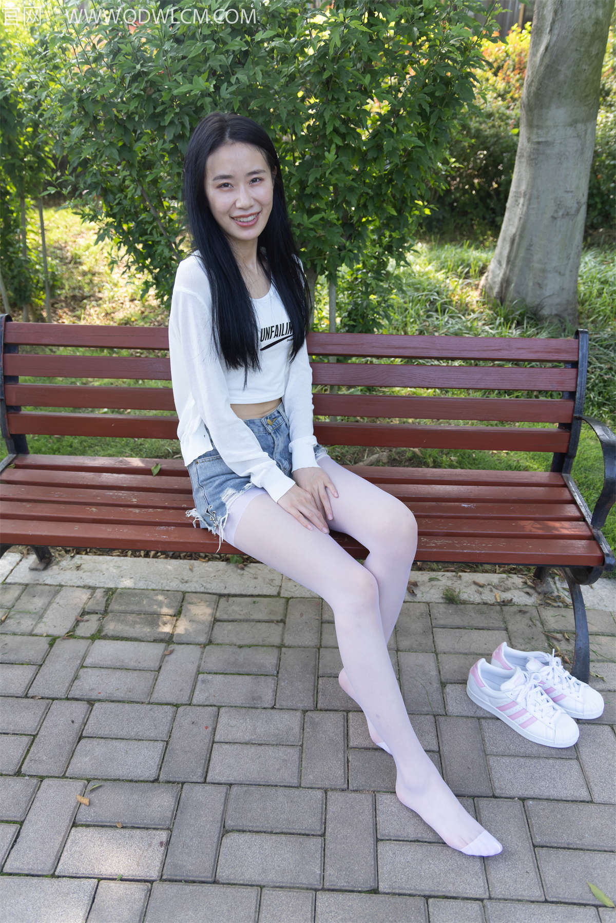 图片[2]-物恋传媒 NO.1341 菜菜-无人之岛-日更街拍