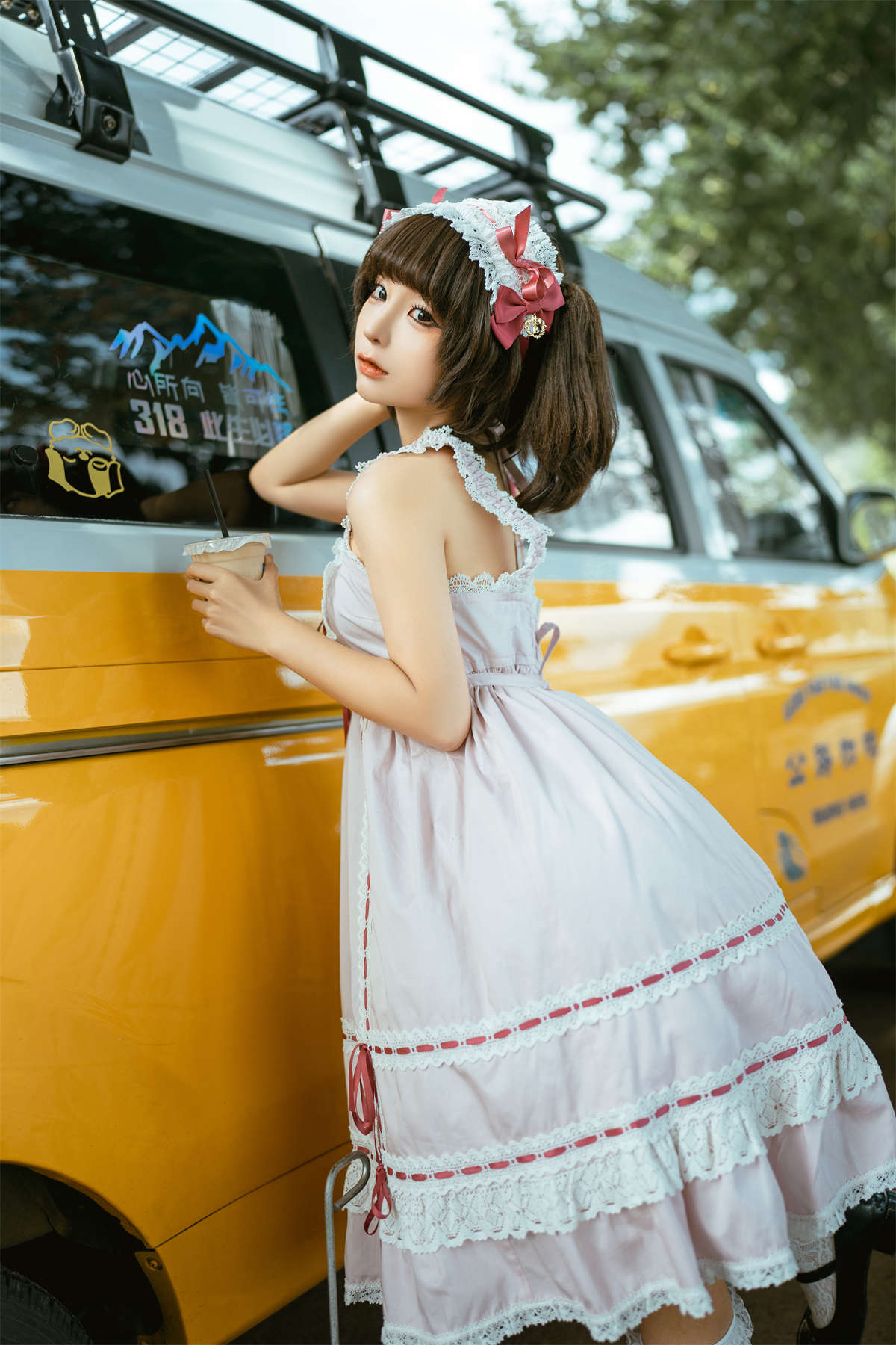 图片[2]-知名动漫博主-蠢沫沫 可以陪我喝一杯咖啡吗-日更街拍