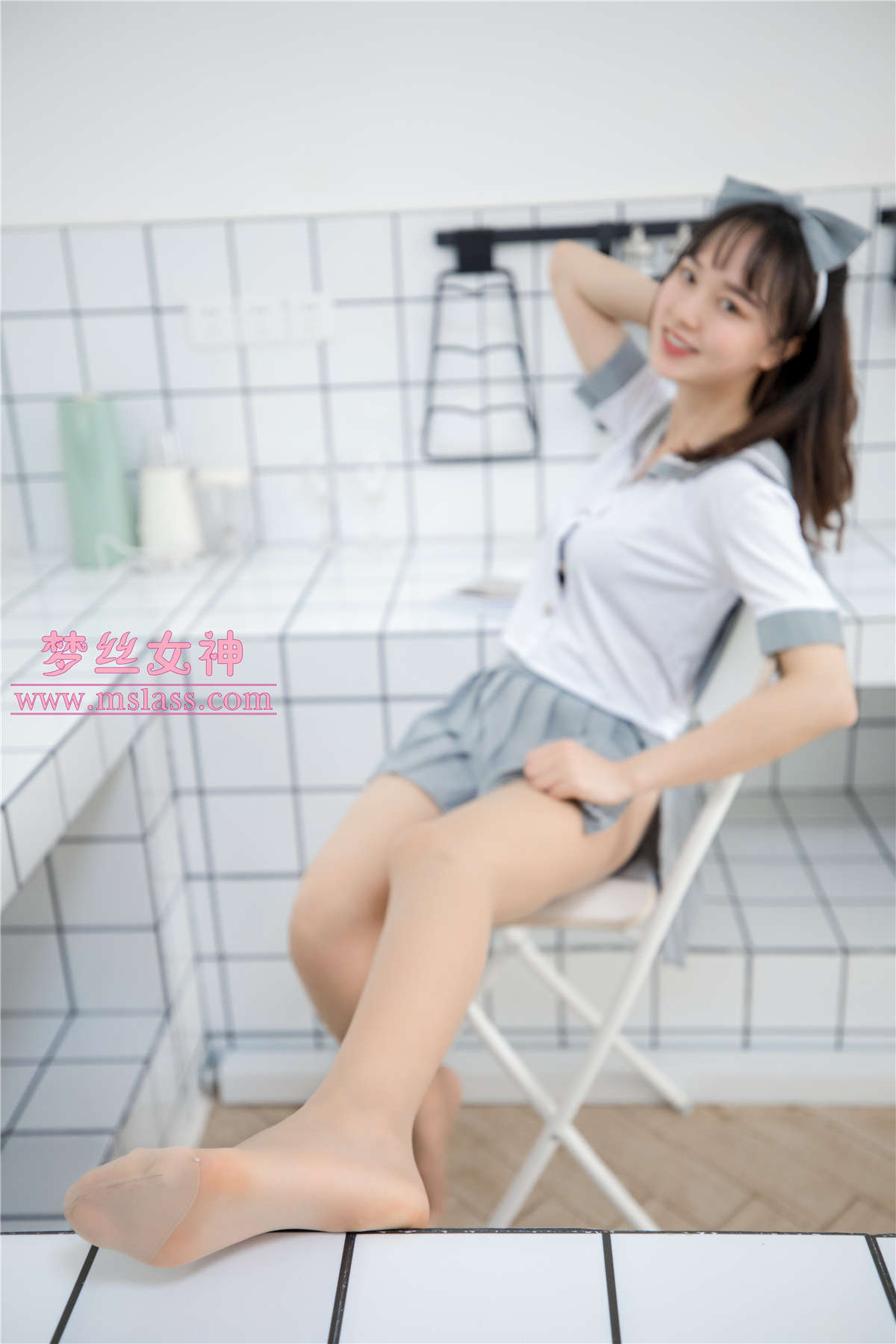 2019.05.27 玥玥 白色丝袜领域-日更街拍