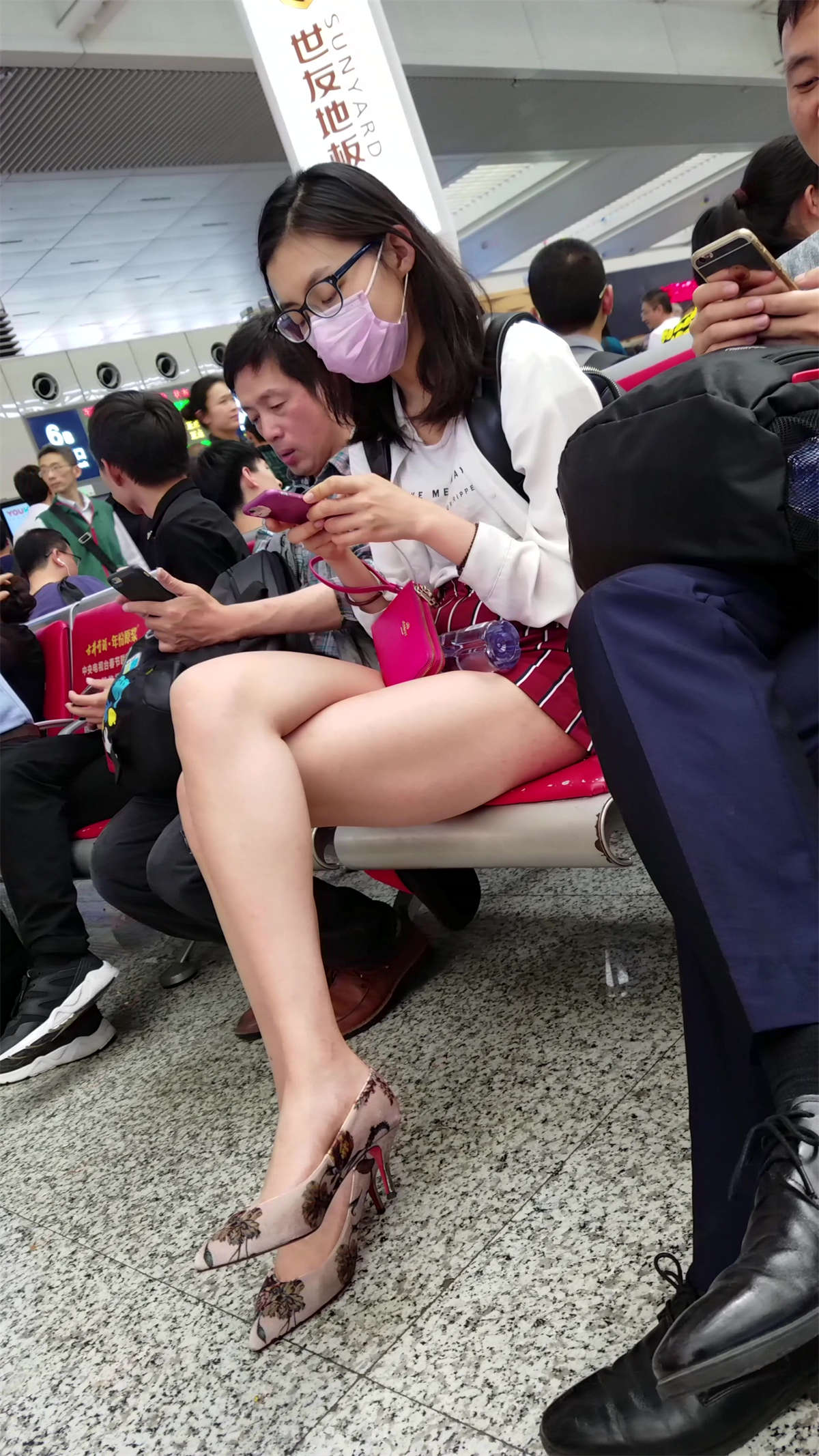 图片[2]-[4K高清视频]带口罩的极品大美腿靓女斯文 性感-日更街拍