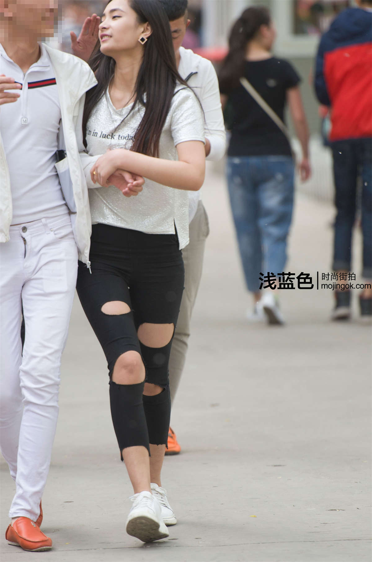 乞丐黑裤（18p）-日更街拍