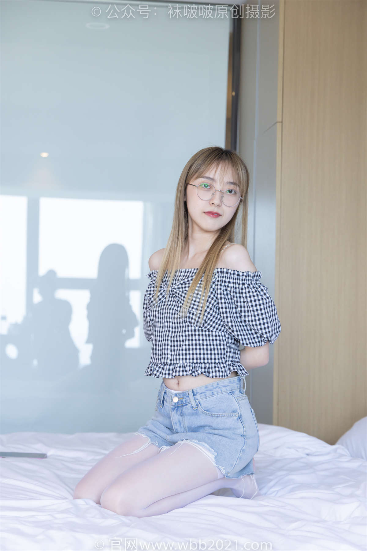 图片[2]-袜啵啵 No.234 稚予-板鞋、白丝（脚尖加固款）花絮版-日更街拍