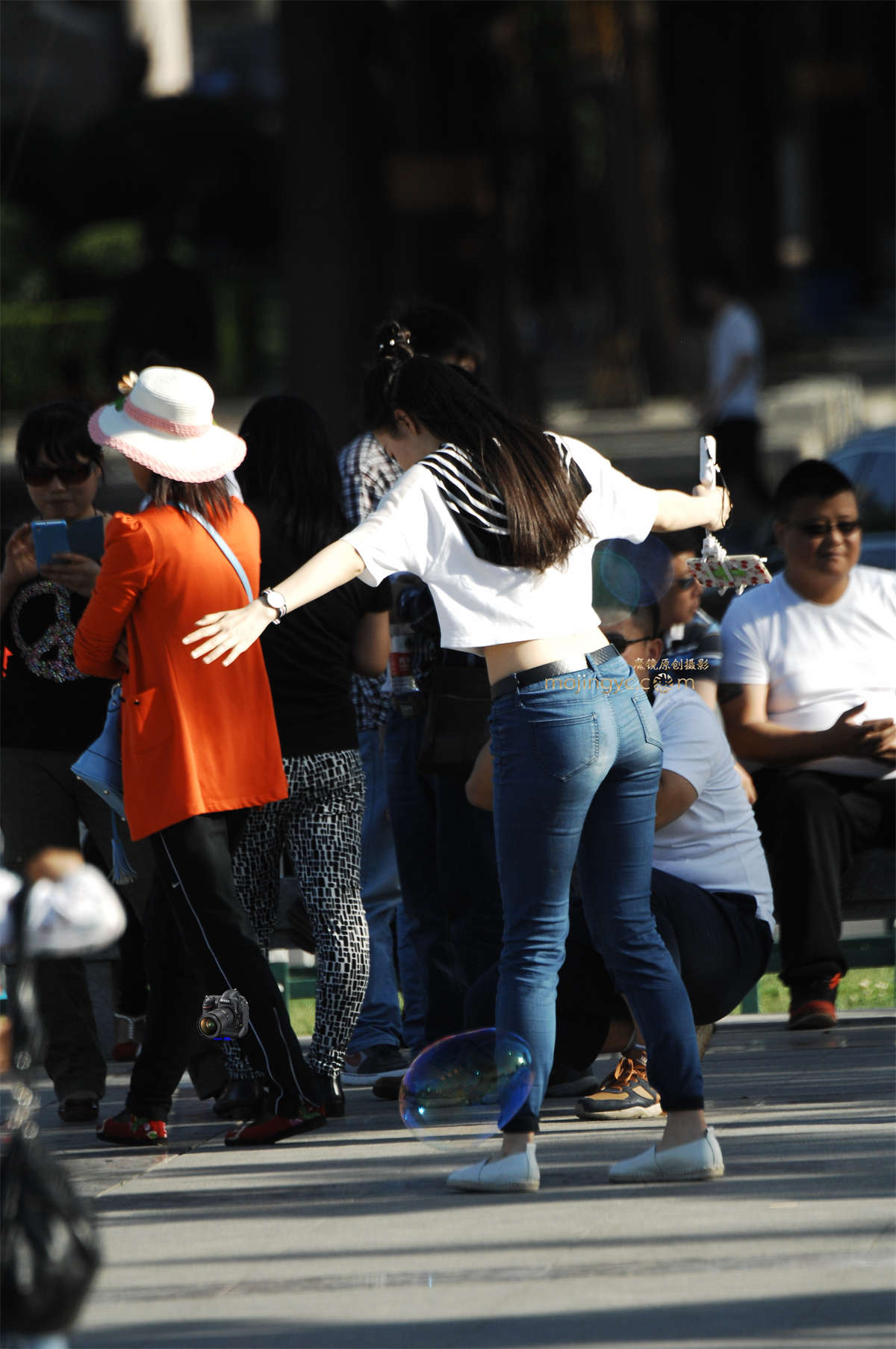 图片[2]-2016-05-17紧翘美臀妹妹10张-日更街拍