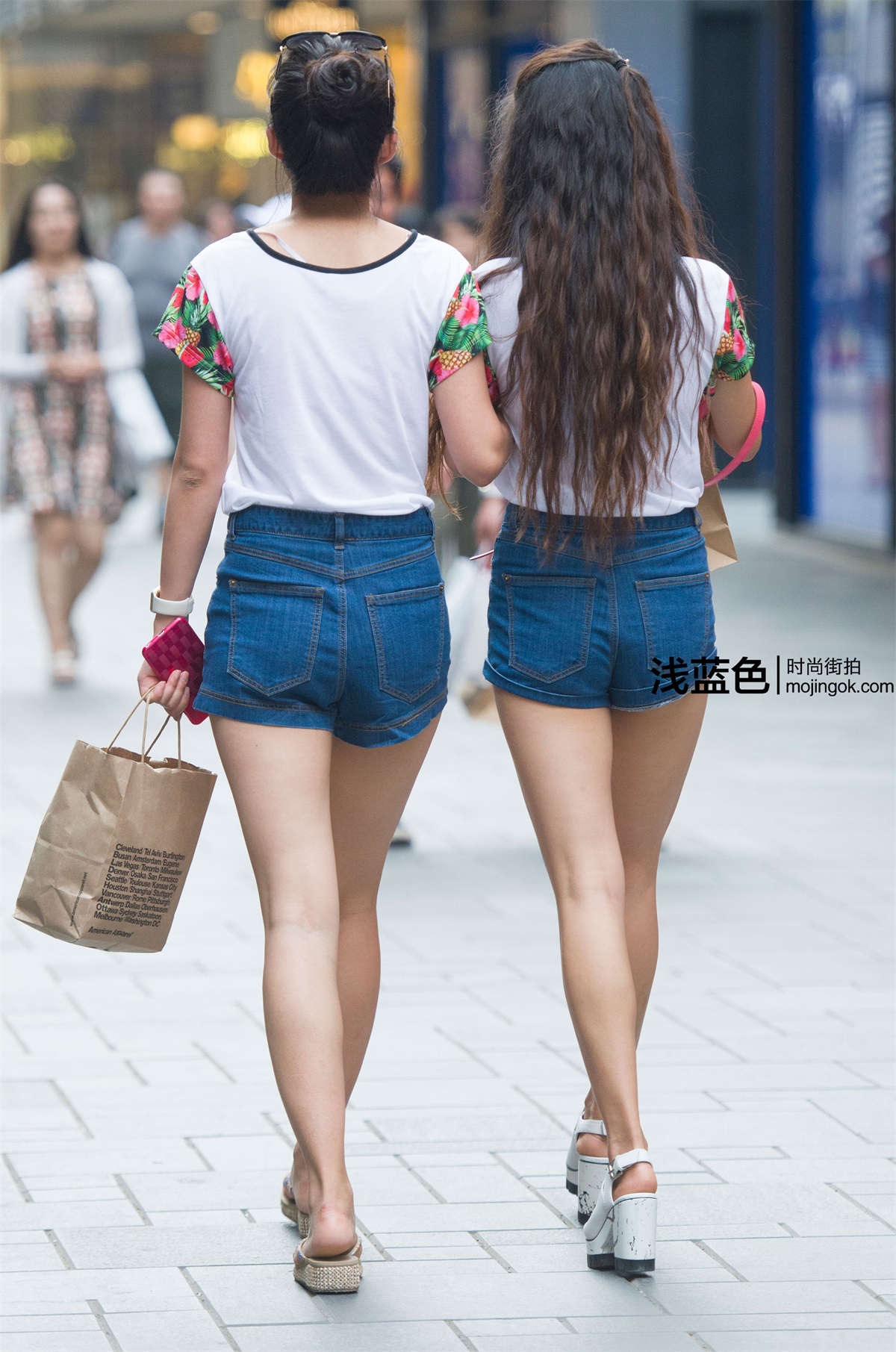 双牛臀（12p）-日更街拍