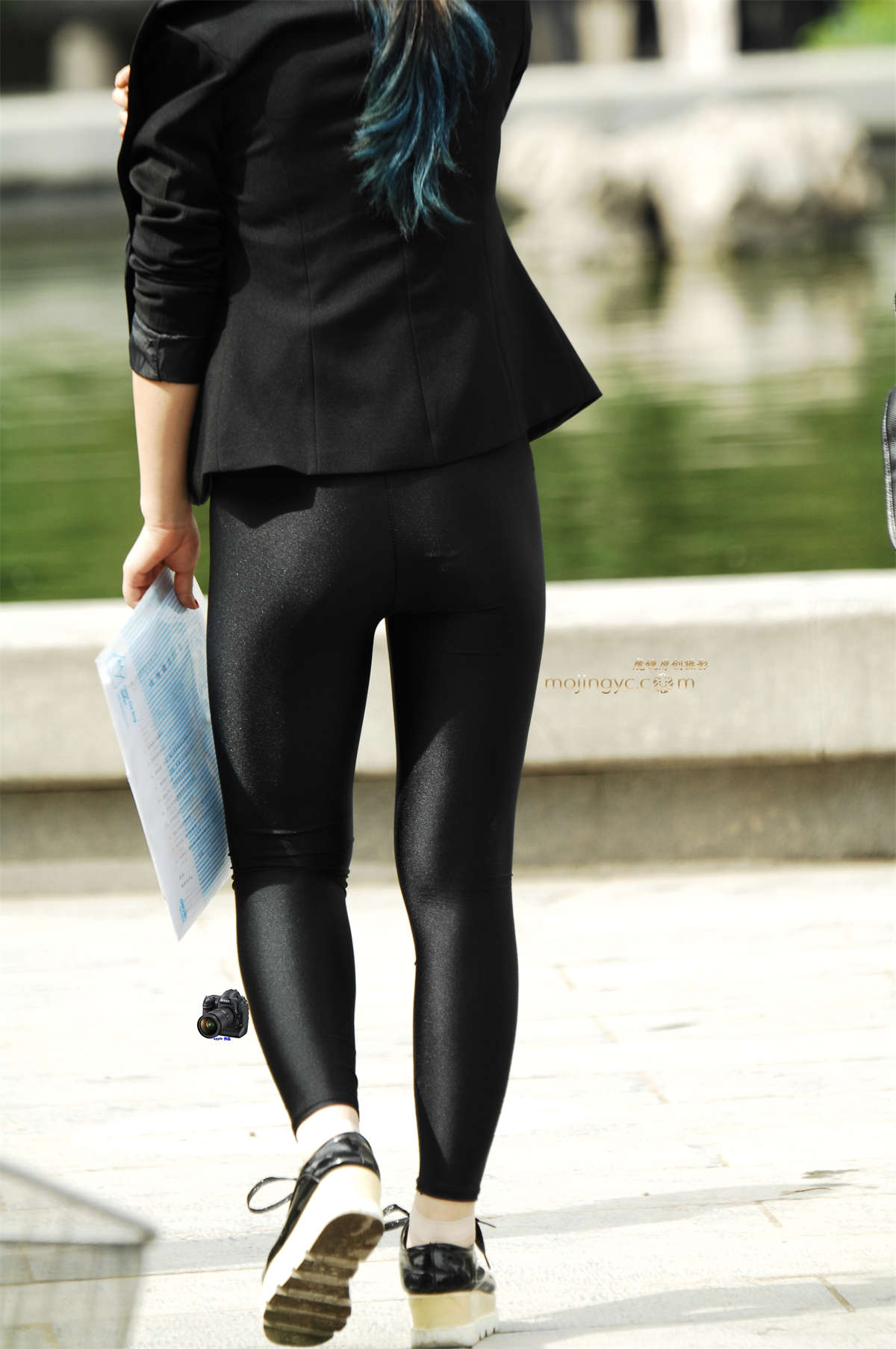 图片[2]-2016-05-19紧身黑色丝滑裤妹妹13张-日更街拍