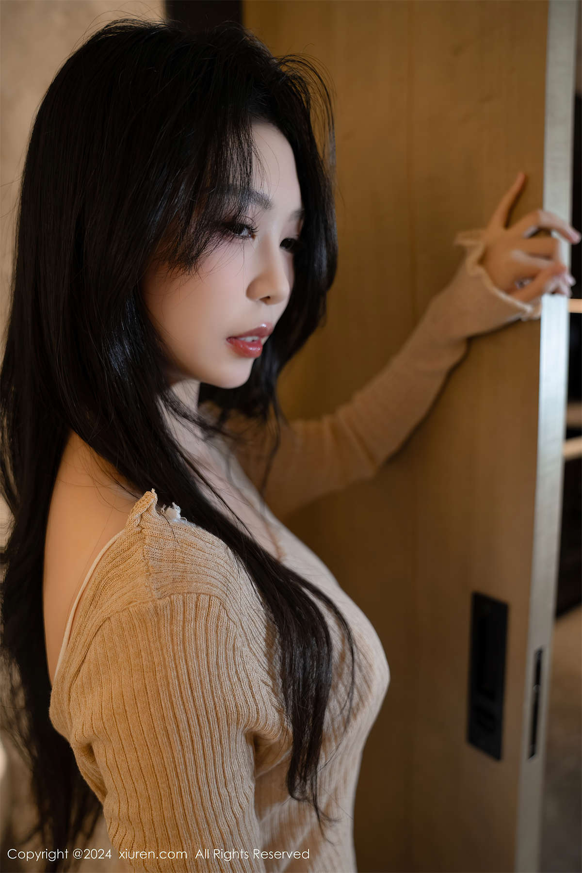 图片[2]-Xiuren秀人网 2024.04.26 NO.8455 利世-日更街拍