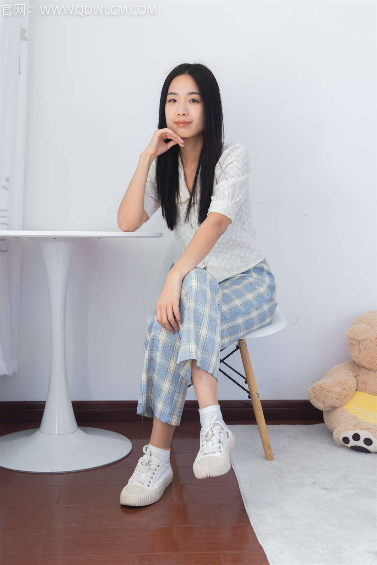 物恋传媒 NO.1339 缇缇-不被定义的风-日更街拍