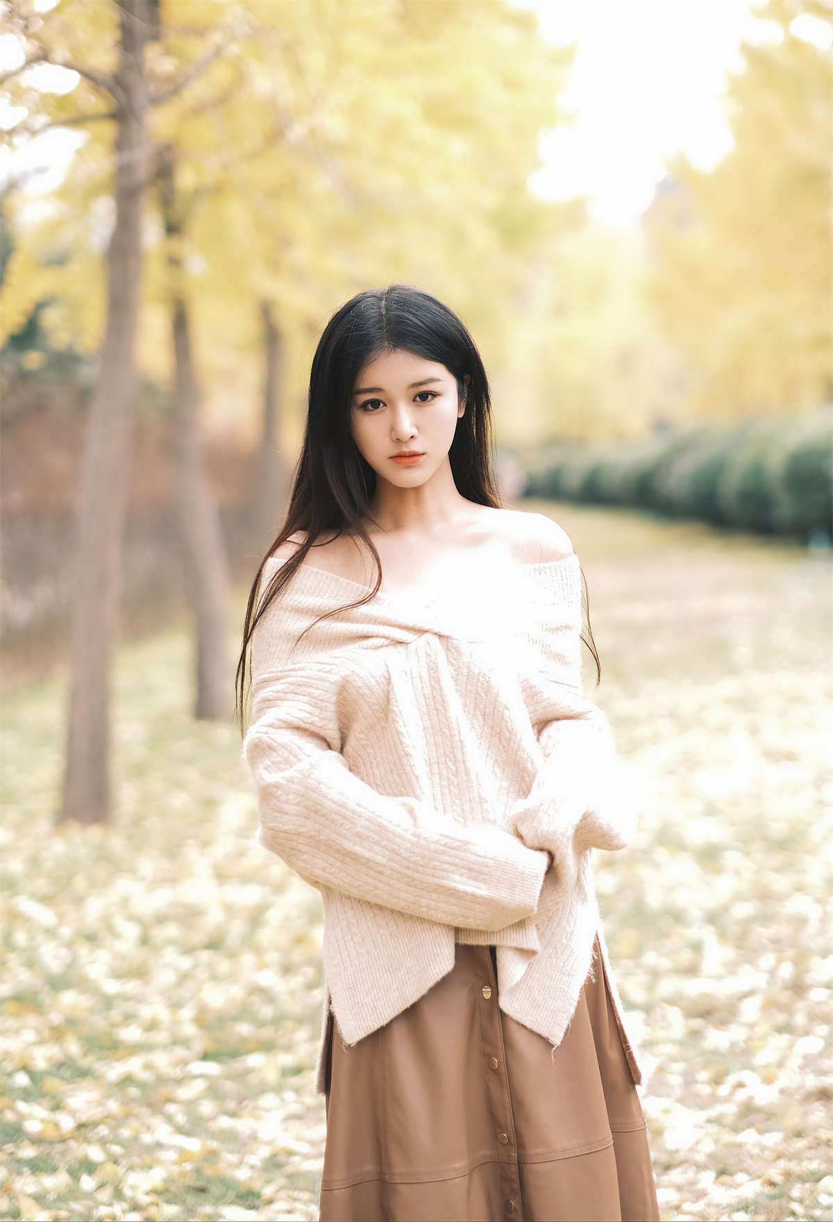 YITUYU艺图语 2024.03.13 秋日银杏下的少女情怀 尚熠晗Momooly插图1