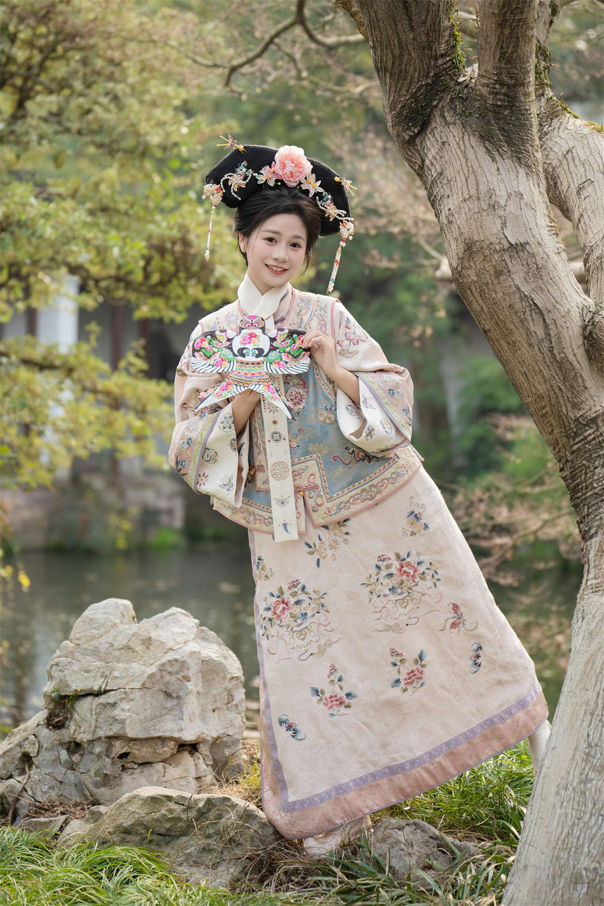 YITUYU艺图语 2024.04.11 走，去后花园玩耍了 橙子舒插图1