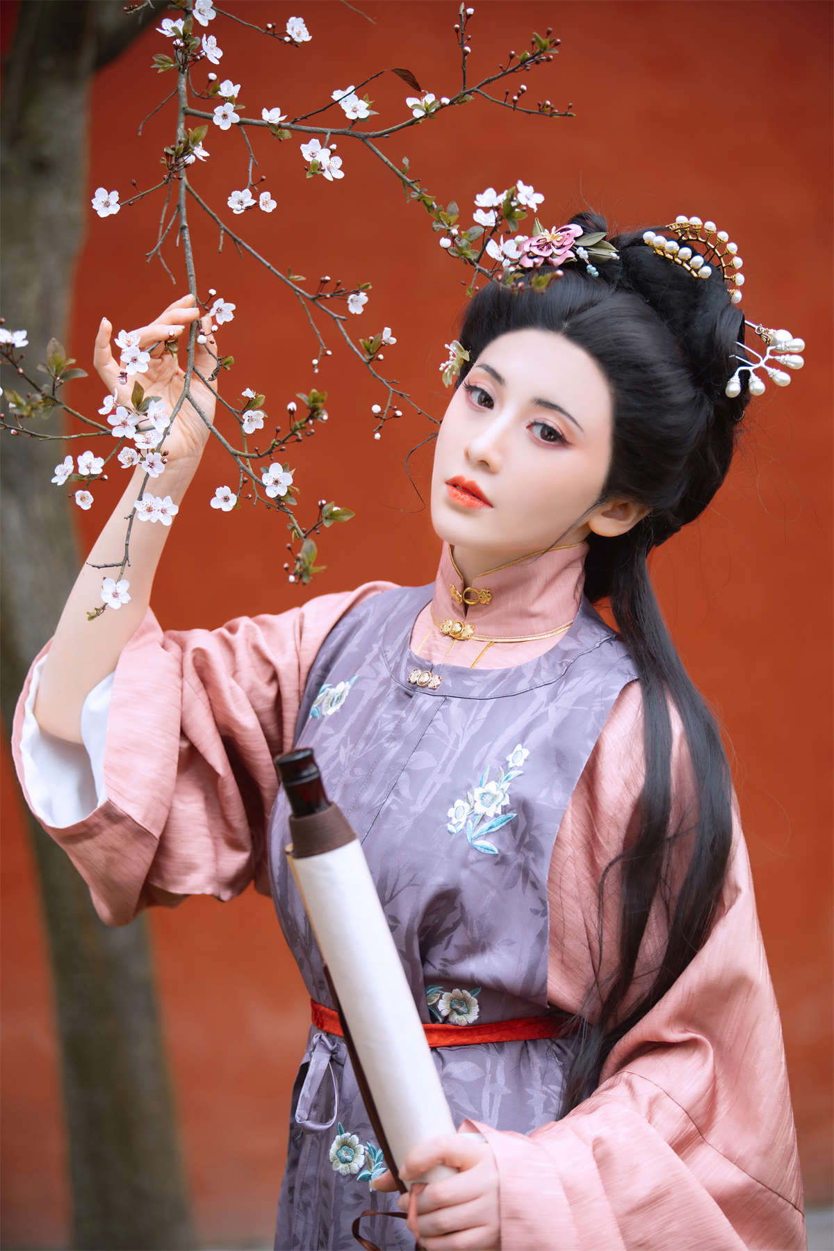 YITUYU艺图语 2024.04.12 花间集 乔伊插图1