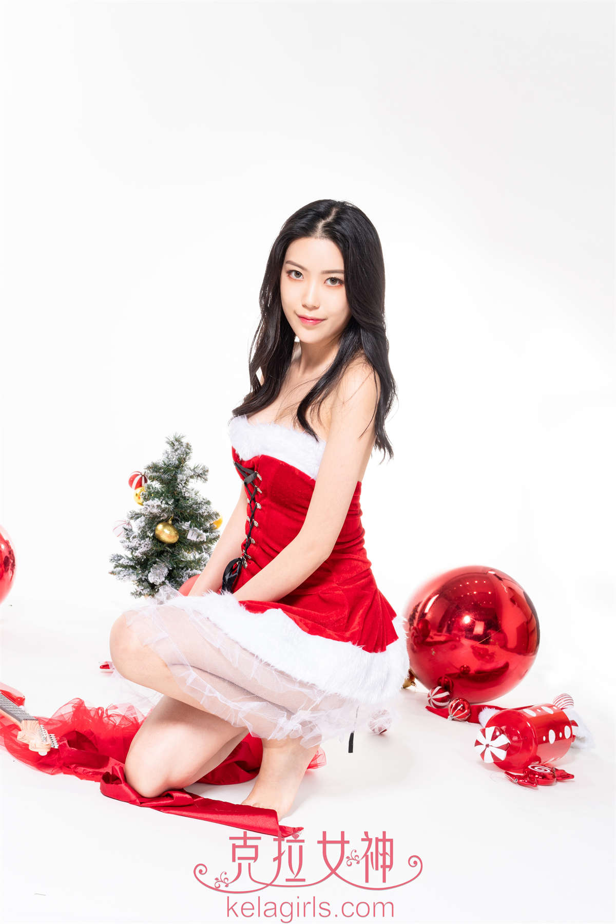 Kelagirls克拉女神 2019.12.25《浓情圣诞》钟淇-日更街拍