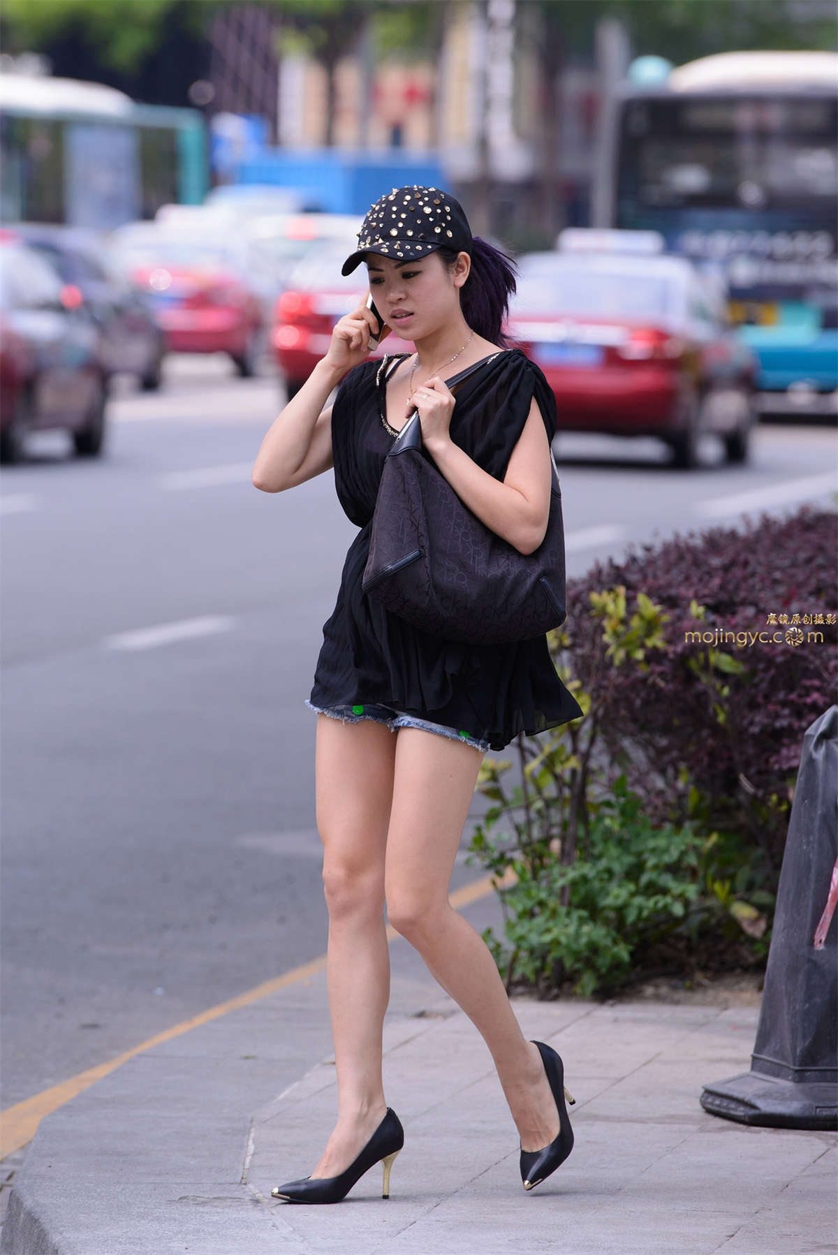 牛仔热裤，裸腿，高跟插图1