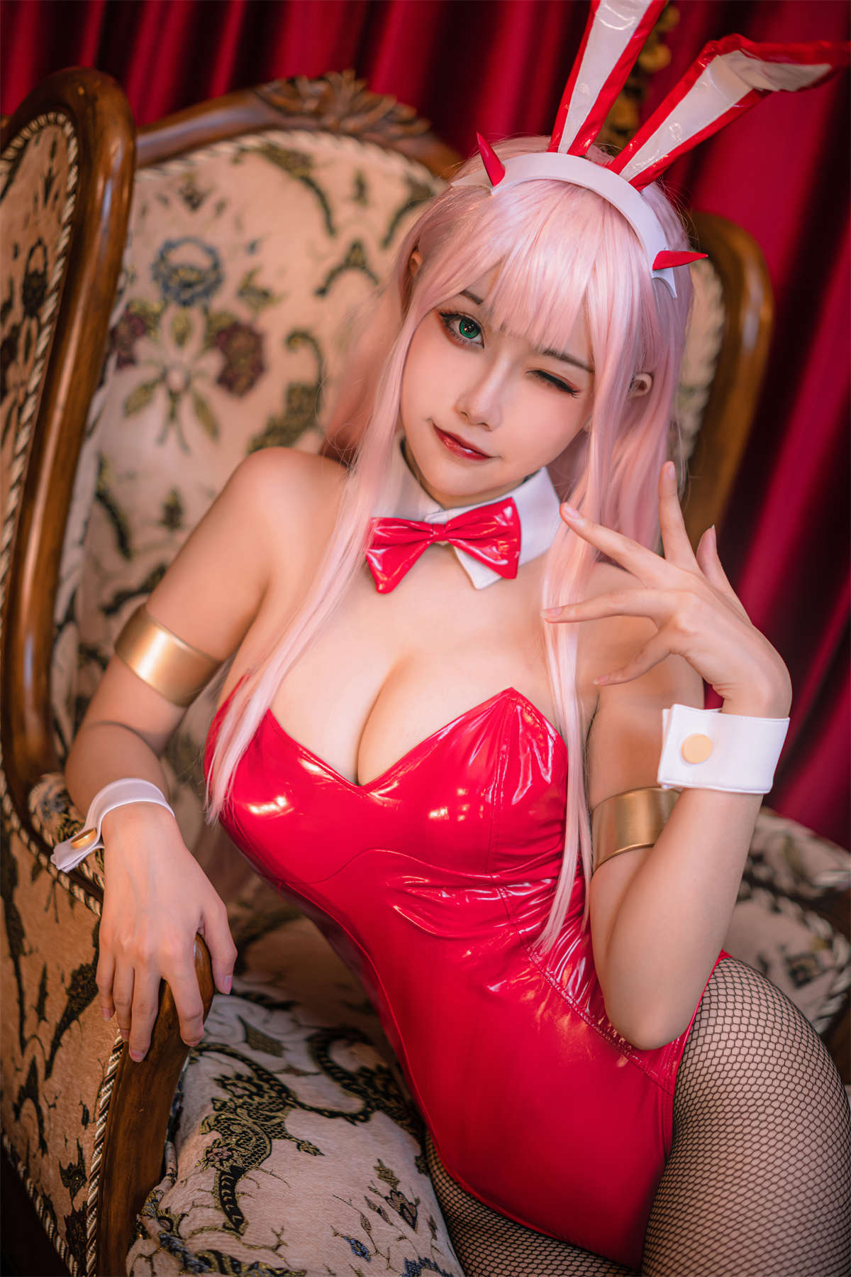 Momoko葵葵 DARLING in the FRANXX 兔女郎-日更街拍