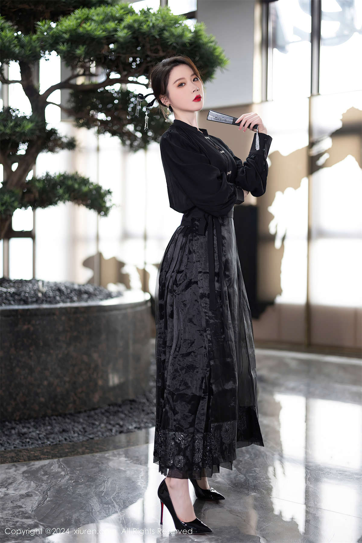 图片[2]-Xiuren秀人网 2024.04.28 NO.8465 梦心玥-日更街拍