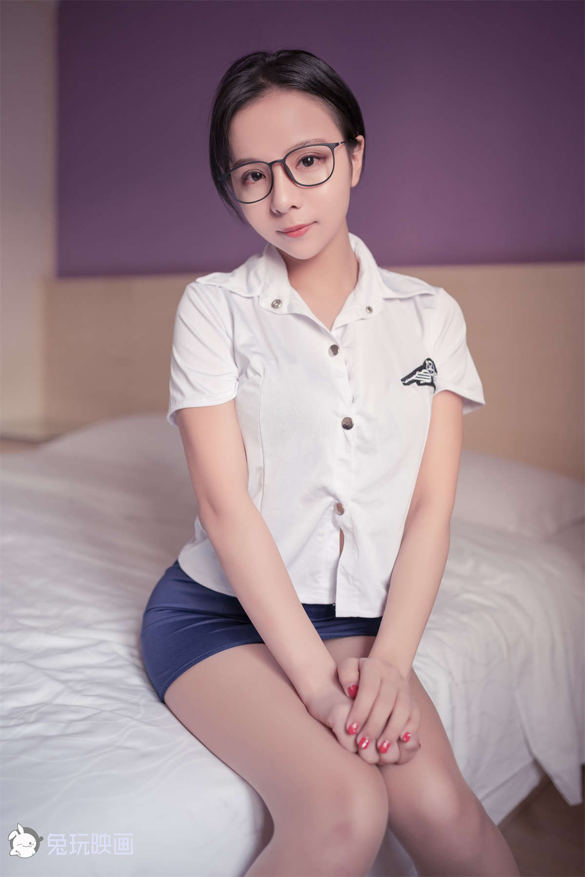 兔玩映画 C13.002 大姐姐的包臀裙插图1