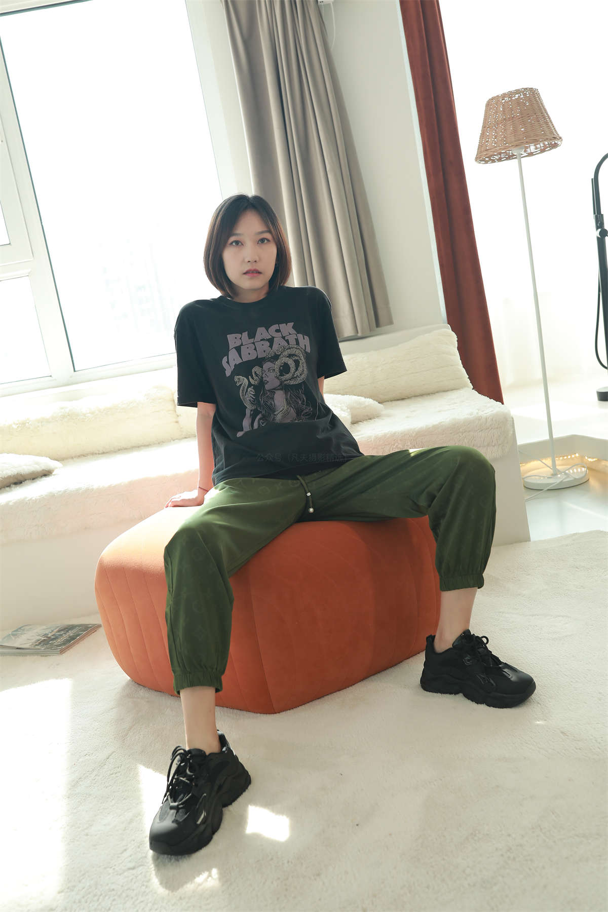 图片[2]-凡夫摄影 NO.001 子轩 板鞋船袜裸足-日更街拍