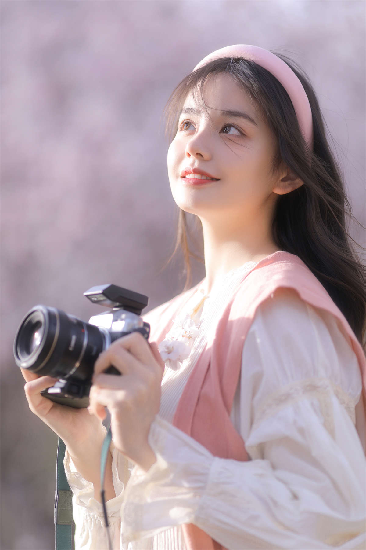YITUYU艺图语 2023.03.26 樱花树下 仙女矿泉水-日更街拍