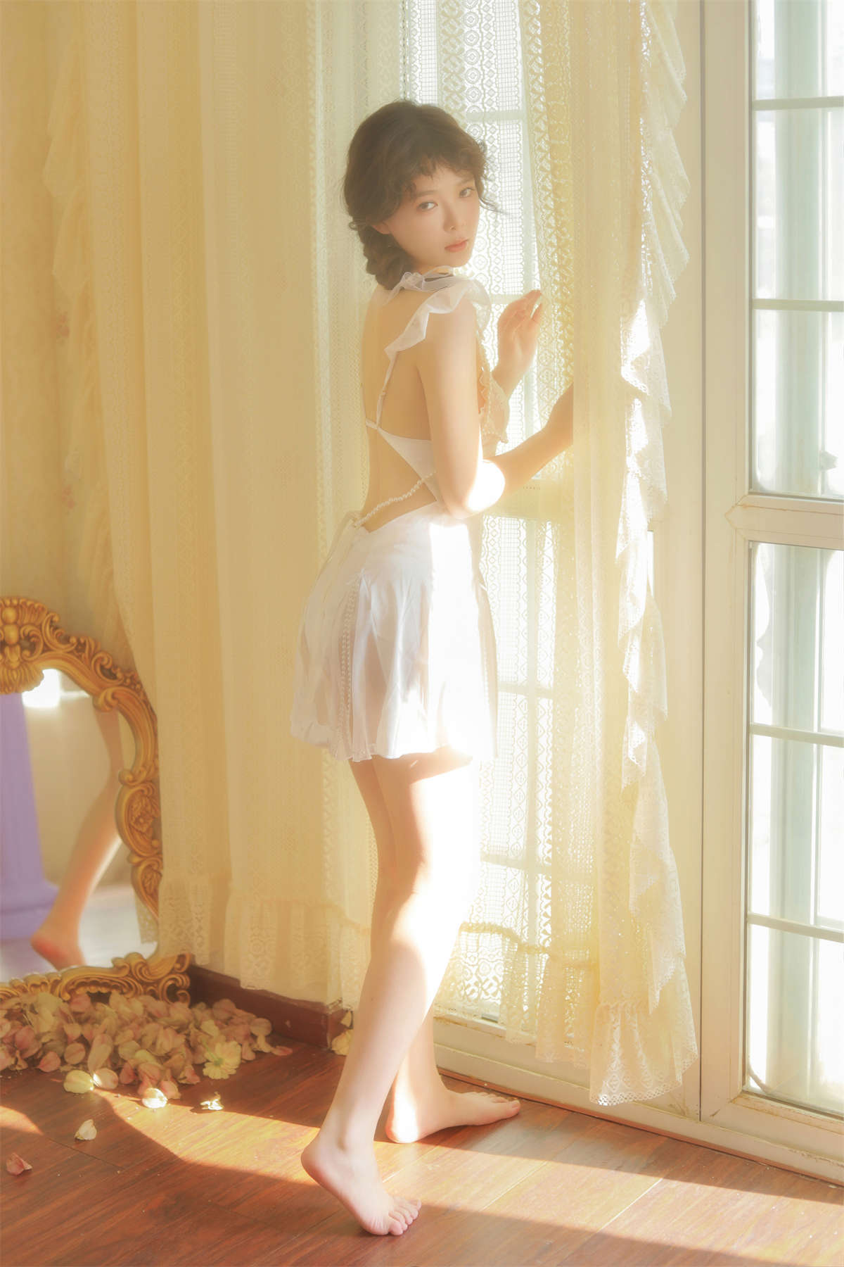 YITUYU艺图语 2024.04.14 微光 婷-日更街拍